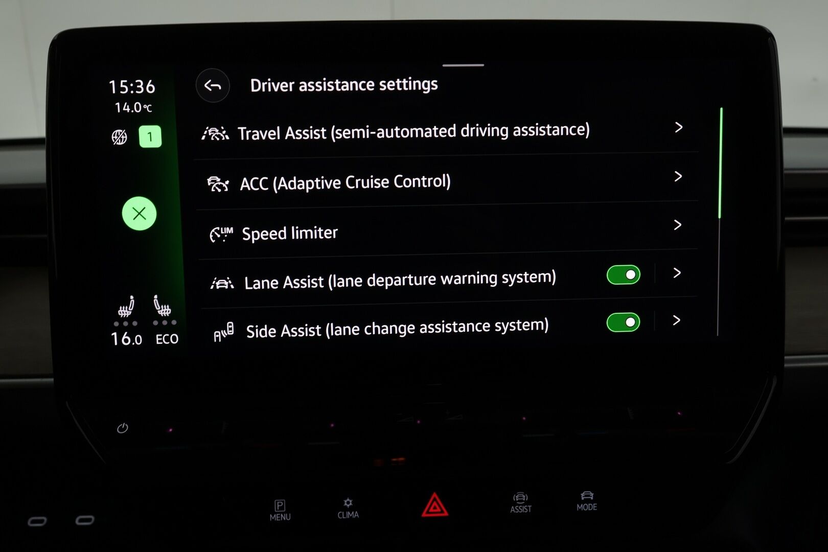VOLKSWAGEN ID. BUZZ 2024 Pro Business 150kW - | ACC | 360°-kamera | Matrix-LED | Hierovat Sport-Muistipenkit | Koukku | Sähkö-ovet | Sähkökontti | Kaistavahti | Navi | Keyless | Kahdet renkaat | Merkkihuollot | - KORKO VAIN 3,99 %