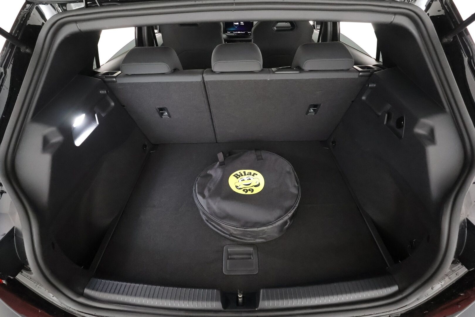 CUPRA Born 2025 e-Boost 170 kW 77 kWh - | ACC | ILP | LED | 360-Kamera | Ratinlämmitys | Digimittaristo | Apple&Android | Kahdet Renkaat | - KORKO VAIN 3,99 %