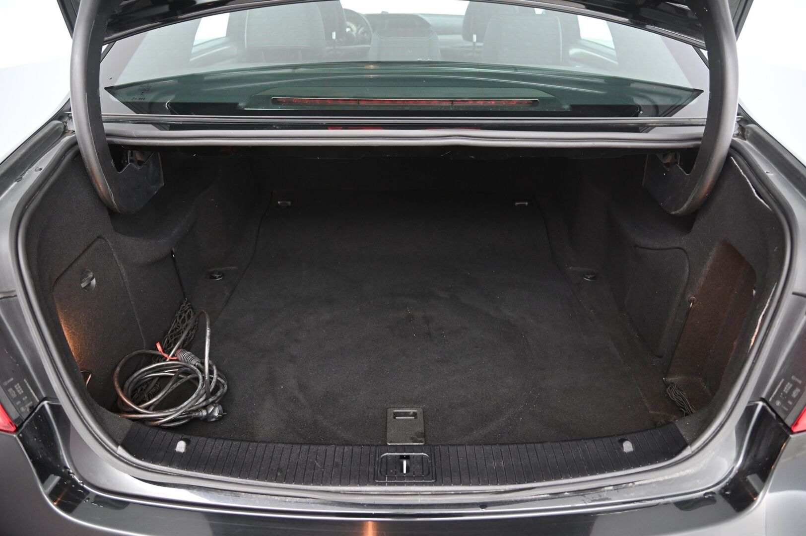 Mercedes-Benz E 2014 E 350 BLUETEC 4MATIC Sedan *H&K/  360 kamera/  Bliss/  Muistipenkit/  ILS* - Autosta löytyy 2x renkaat ja vanteet! Talveksi Lohko ja sisätilanlämmitin! Sisustan kruunaa puolinahka penkit ja mustasisäkatto!