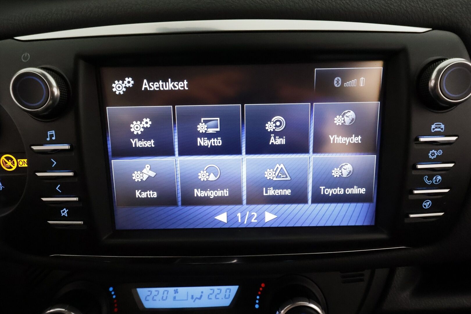 Toyota Yaris 2020 1,5 Dual VVT-i Y20 Edition 5ov Multidrive S **P.kamera / Vakkari / Navi / Bluetooth / Kaukovaloavustin** - 1.om Suomi-auto / Merkkihuollettu / Kahdet renkaat aluvanteilla