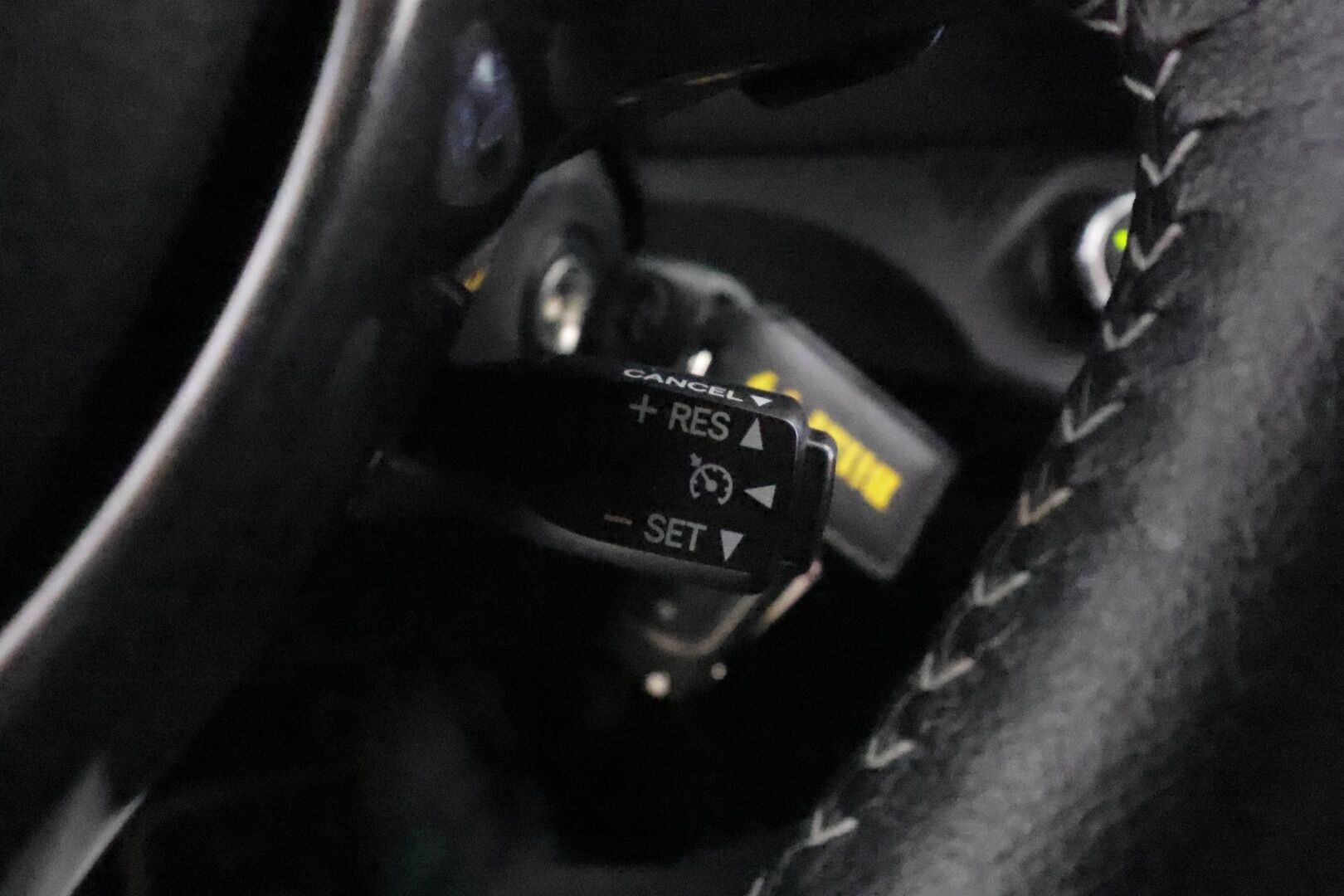 Toyota Yaris 2020 1,5 Dual VVT-i Y20 Edition 5ov Multidrive S **P.kamera / Vakkari / Navi / Bluetooth / Kaukovaloavustin** - 1.om Suomi-auto / Merkkihuollettu / Kahdet renkaat aluvanteilla