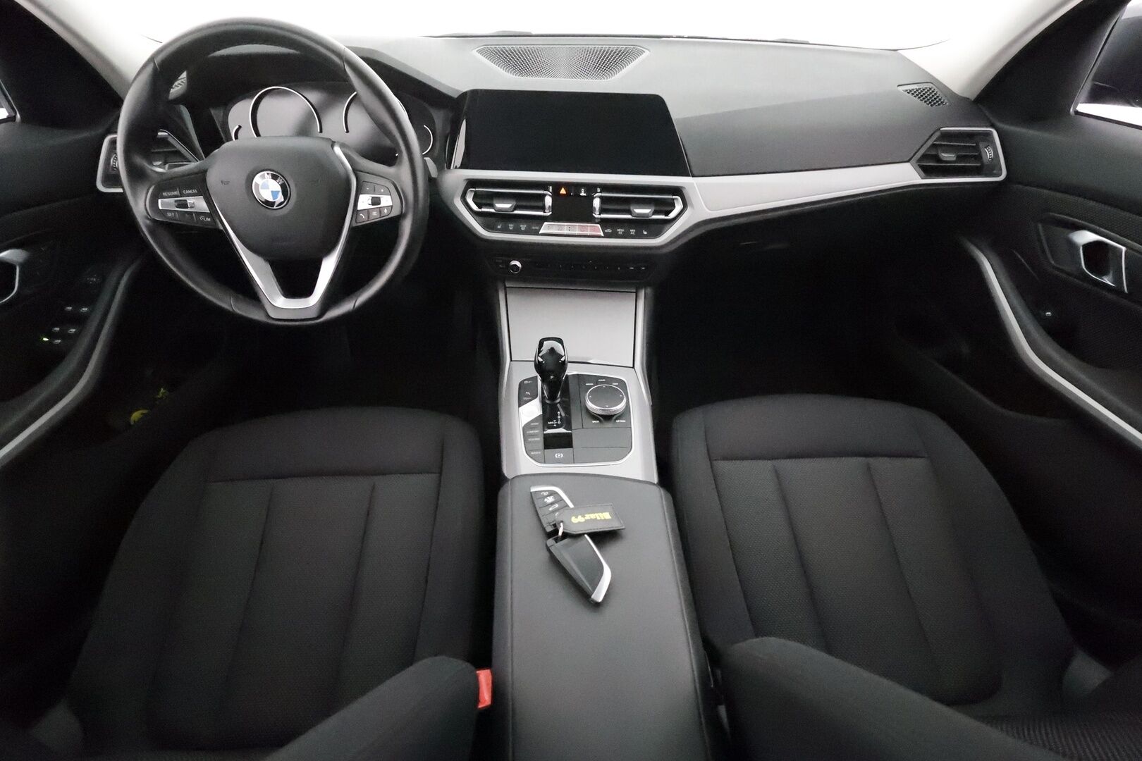 BMW 320 2020 i A G20 Sedan xDrive Business **1-om. Suomi-auto / Vakkari / Muistipenkki / ComfortAccess / P.tutkat ** - Kahdet huippurenkaat / Juuri huollettu / 1-omisteinen Suomi-auto