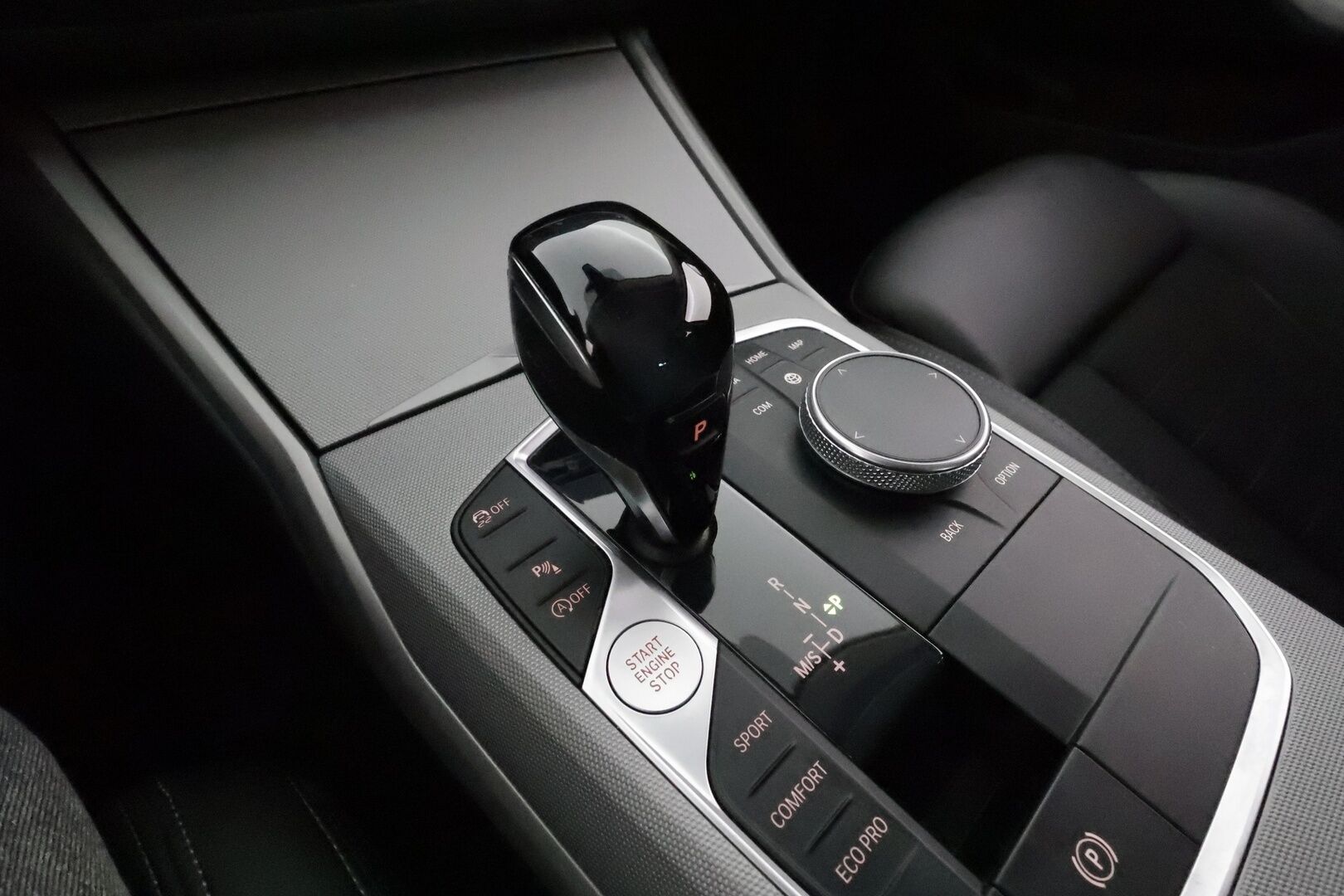 BMW 320 2020 G21 Touring 320i A Business **HiFi / Webasto / LED / Sporttipenkit / P.Tutkat / Navi / Kaistavahti / Apple&Android** - Suomi-auto / Kahdet Renkaat