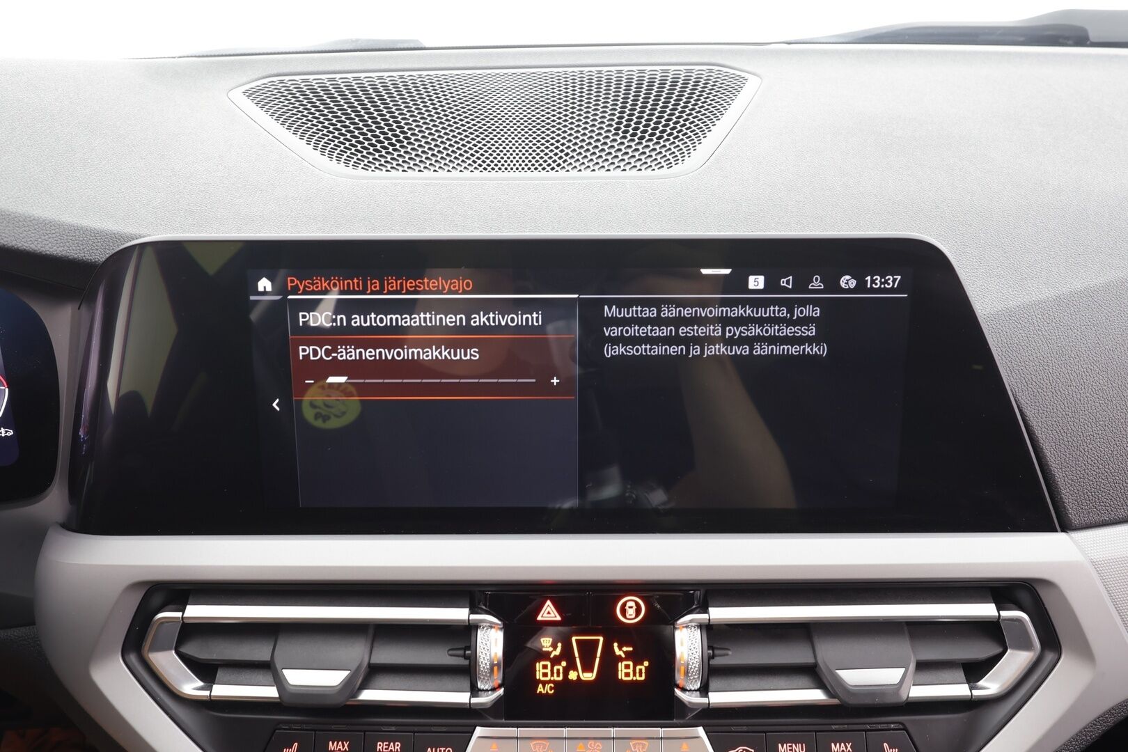 BMW 320 2020 G21 Touring 320i A Business - | Vakkari | Webasto | LED | Hifit | P.tutkat | Sporttipenkit | Ratinlämmitys |  Puolinahat | Apple&Android | Suomi-auto | Kahdet Renkaat |