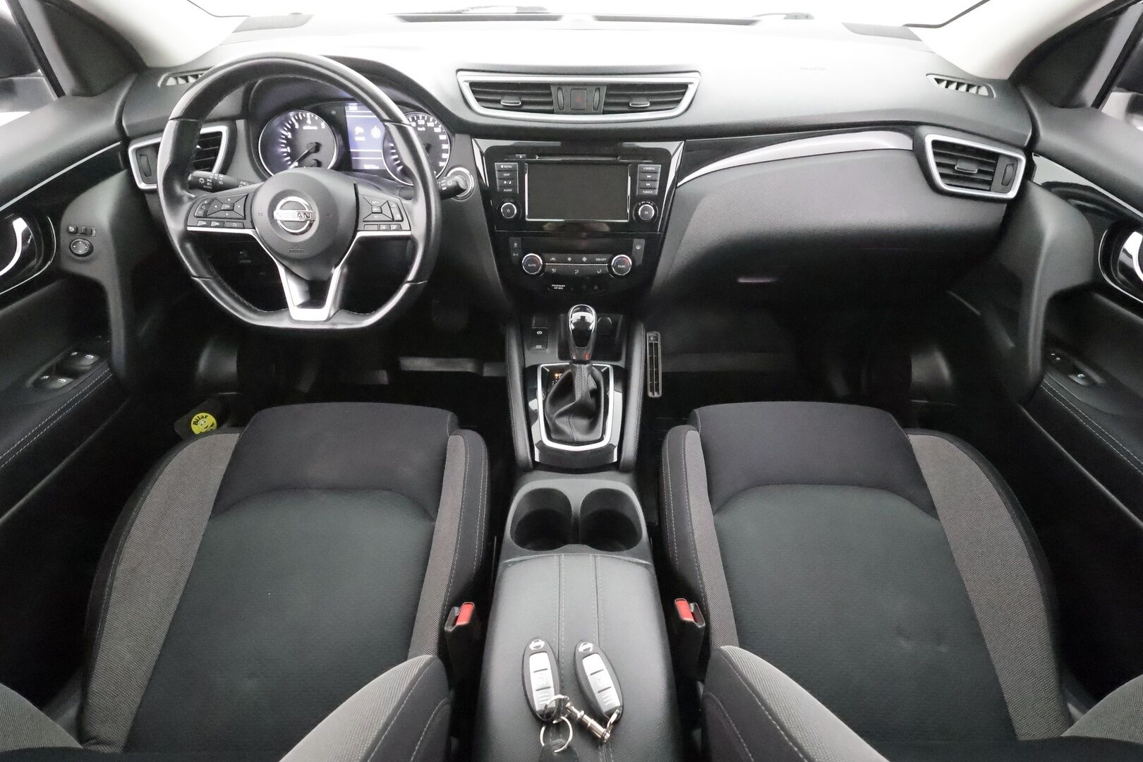 Nissan Qashqai 2020 DIG-T 160 N-Connecta 2WD DCT * Vakkari / 360° / Kaistavahti / Navi / Lohko+Sisä / Keyless / Bluetooth * - 1.Om Suomi-auto / Kahdet renkaat aluvanteilla - HULLUT AVAJAISHULINAT KORKOTARJOUS 3,29 %