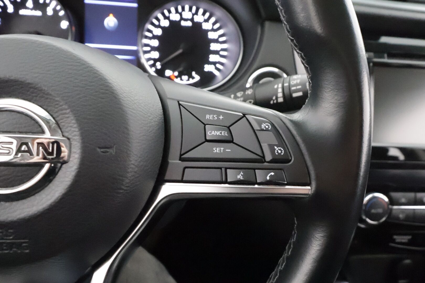 Nissan Qashqai 2020 DIG-T 160 N-Connecta 2WD DCT * Vakkari / 360° / Kaistavahti / Navi / Lohko+Sisä / Keyless / Bluetooth * - 1.Om Suomi-auto / Kahdet renkaat aluvanteilla - HULLUT AVAJAISHULINAT KORKOTARJOUS 3,29 %