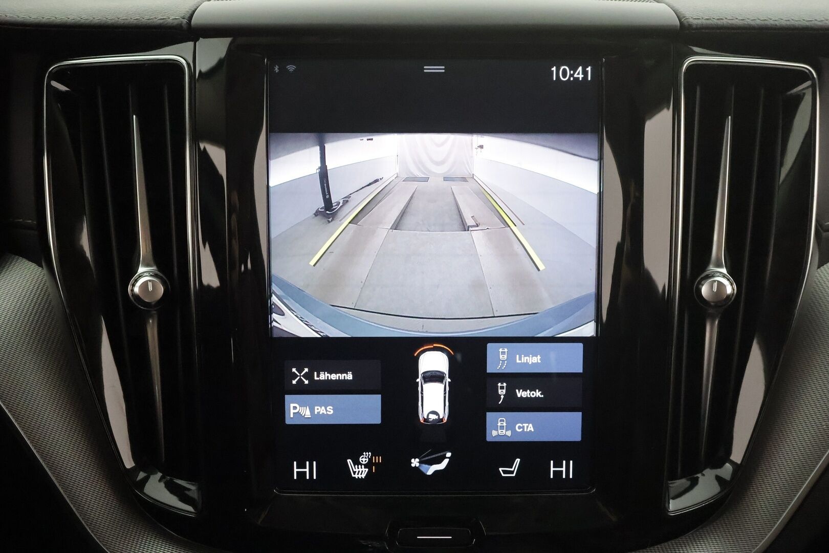 Volvo XC60 2020 B5 AWD MHEV Business Inscription aut * ACC / P.kamera / Full LED / Hierovat muistipenkit / Webasto / Koukku / KeylessGo * - Ilmastoidut nahat / Suomi-auto / Kahdet renkaat aluvanteilla