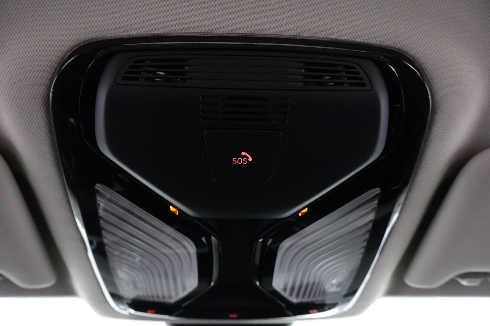 BMW 320 2021 G21 Touring 320d A xDrive Business MHEV ** Suomi-auto / Vetokoukku / Display Key / P.Tutkat / LED ** - 2-omisteinen / 2x vanteet