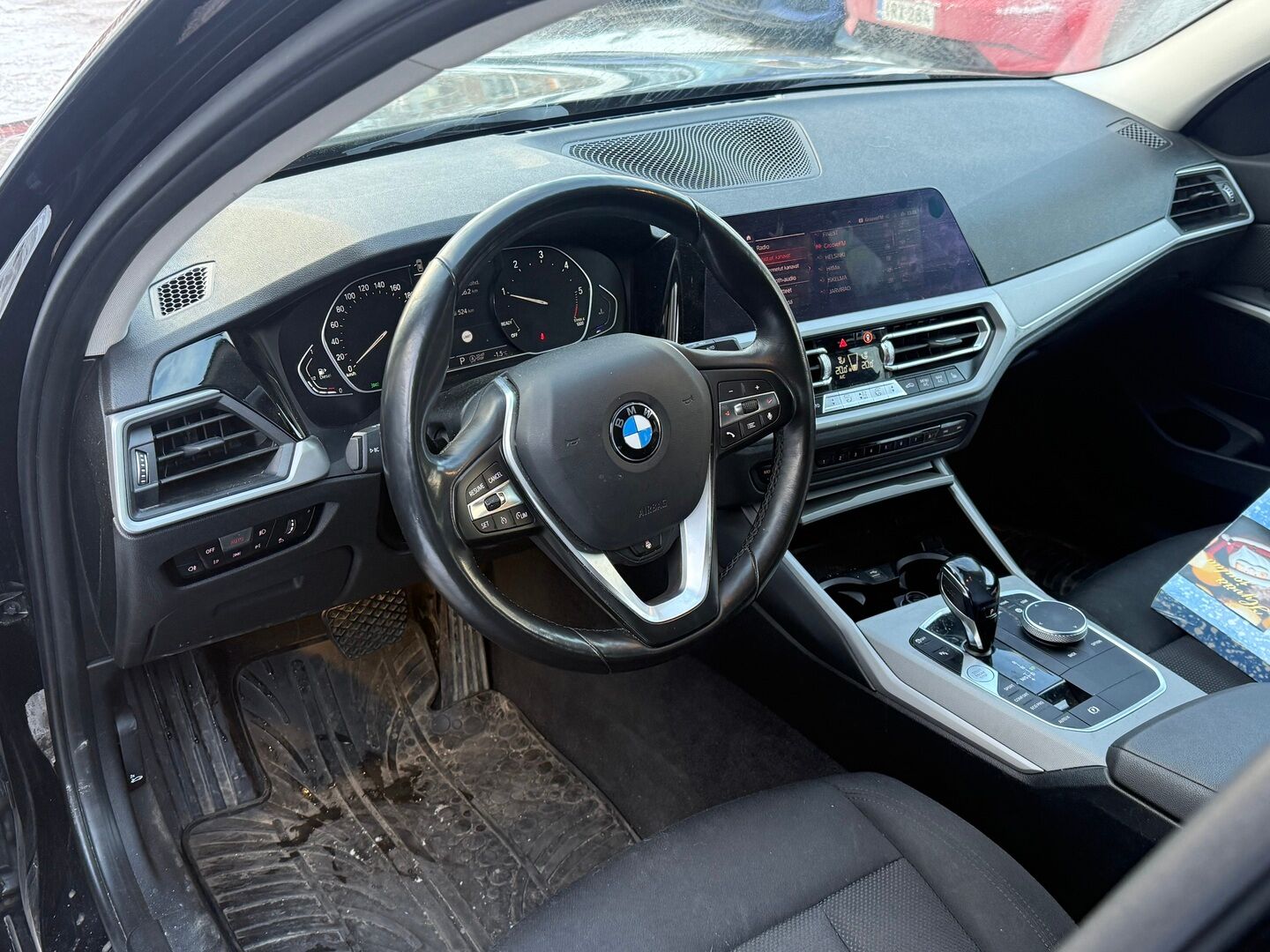 BMW 320 2021 G21 Touring 320d A xDrive Business MHEV ** Suomi-auto / Vetokoukku / Display Key / P.Tutkat / LED ** - 2-omisteinen / 2x vanteet - HULLU BLACKWEEK KORKOTARJOUS 2,49%