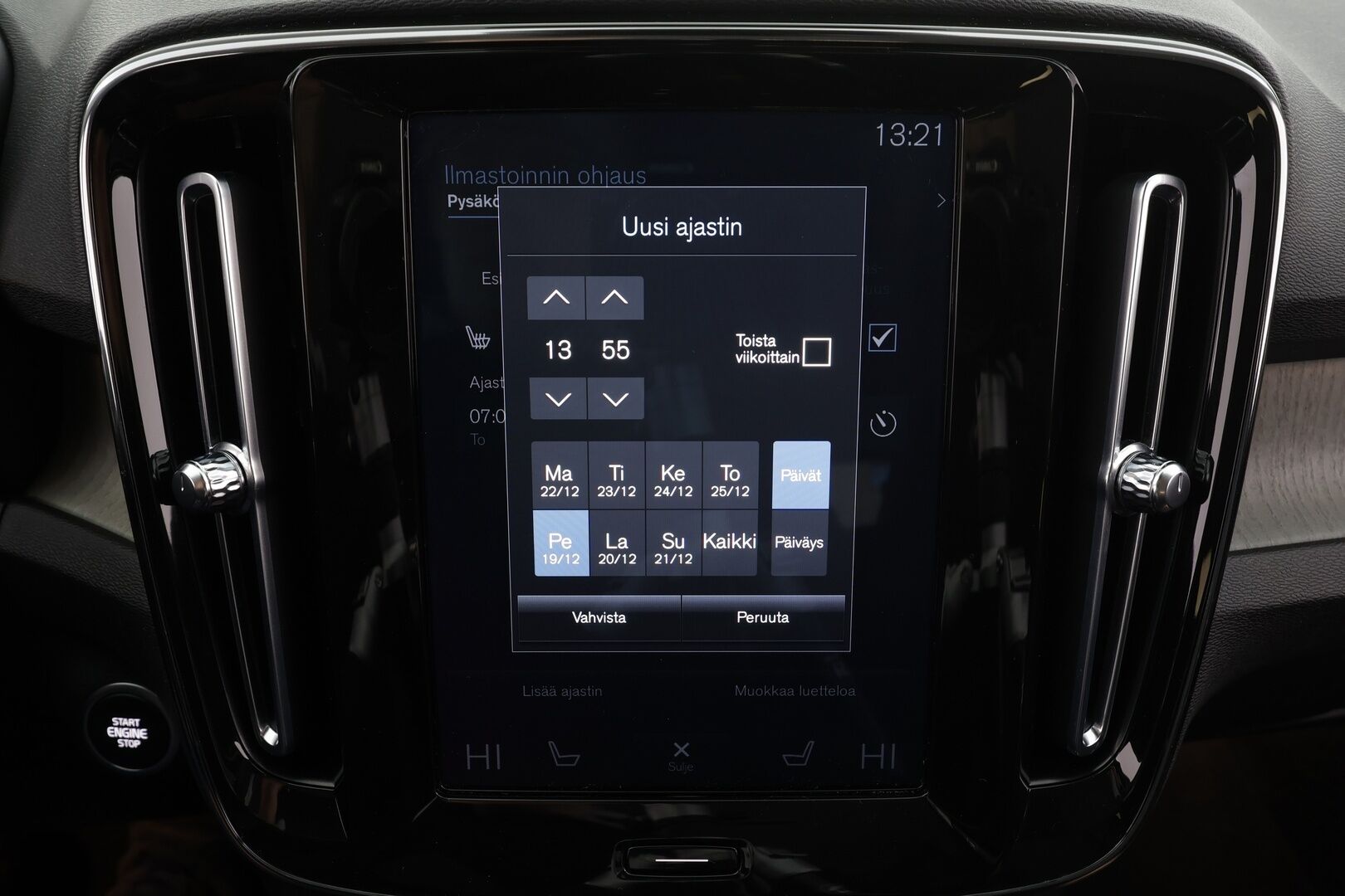 Volvo XC40 2021 T5 TwE Inscription aut * ACC / P.kamera / LED / Navi / Webasto / Sporttinahat / KeylessGo / Sähköluukku * - Suomi-auto / Kahdet renkaat aluvanteilla / Merkkihuollettu - HULLUT JOULUT KORKOTARJOUS 2,49% 