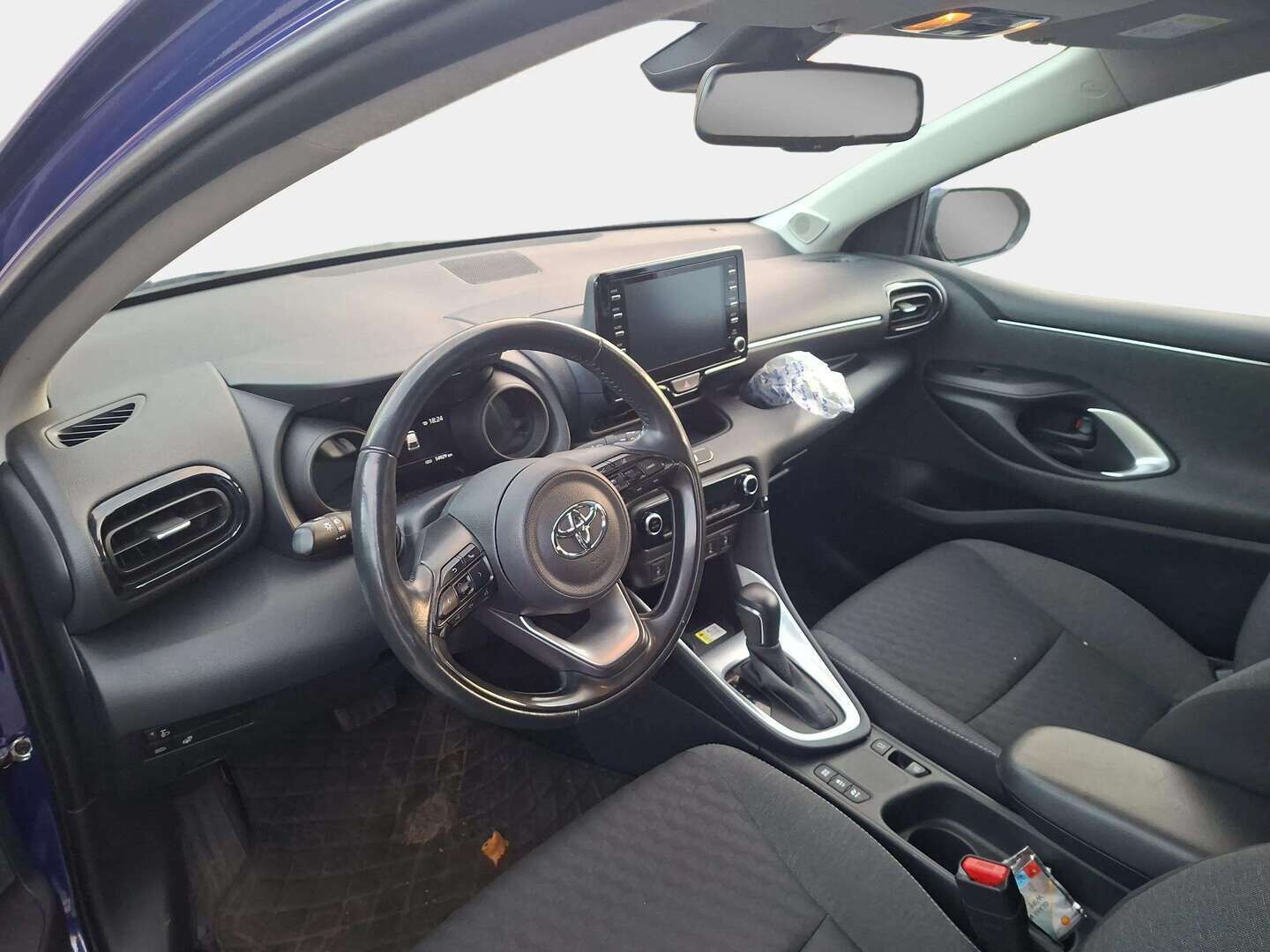 Toyota Yaris 2021 1,5 Hybrid Style - Suomi-auto | Merkkihuollettu | Adapti Vakkari | BLIS | P-Kamera | Navi | Start-Stop | LED | 