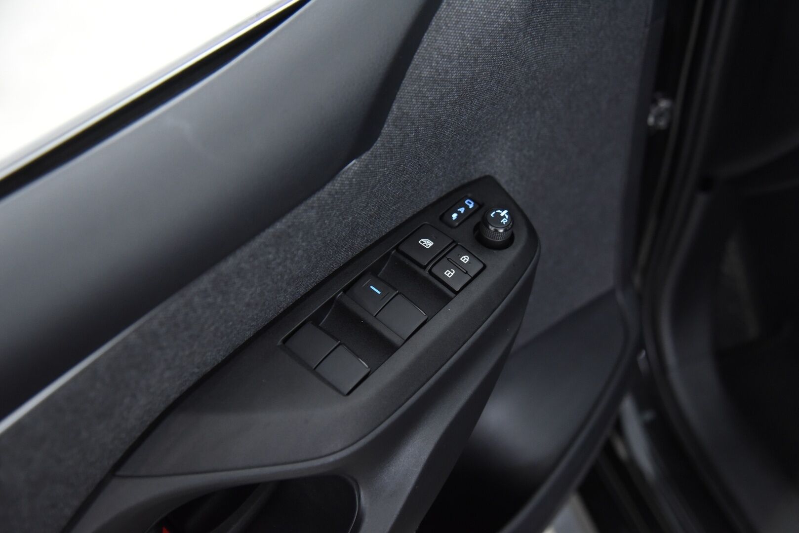Toyota Yaris 2021 1,5 Hybrid Style / Adapt. vakkari / Suomi-Auto / JBL / LED  / P. Kamera - Merkkihuolettu / BLIS / AppleCarPlay / AndroidAuto