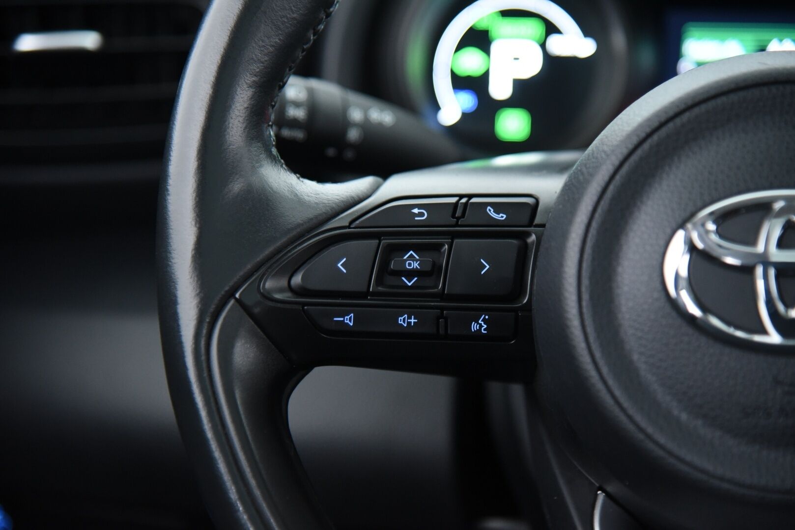 Toyota Yaris 2021 1,5 Hybrid Style / Adapt. vakkari / Suomi-Auto / JBL / LED  / P. Kamera - Merkkihuolettu / BLIS / AppleCarPlay / AndroidAuto
