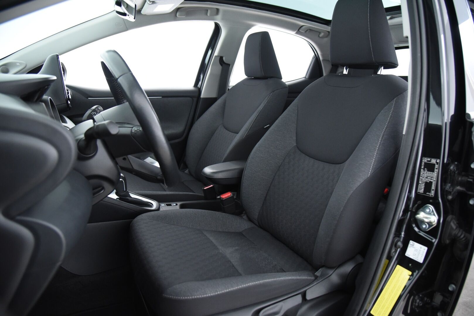 Toyota Yaris 2021 1,5 Hybrid Style / Adapt. vakkari / Suomi-Auto / JBL / LED  / P. Kamera - Merkkihuolettu / BLIS / AppleCarPlay / AndroidAuto