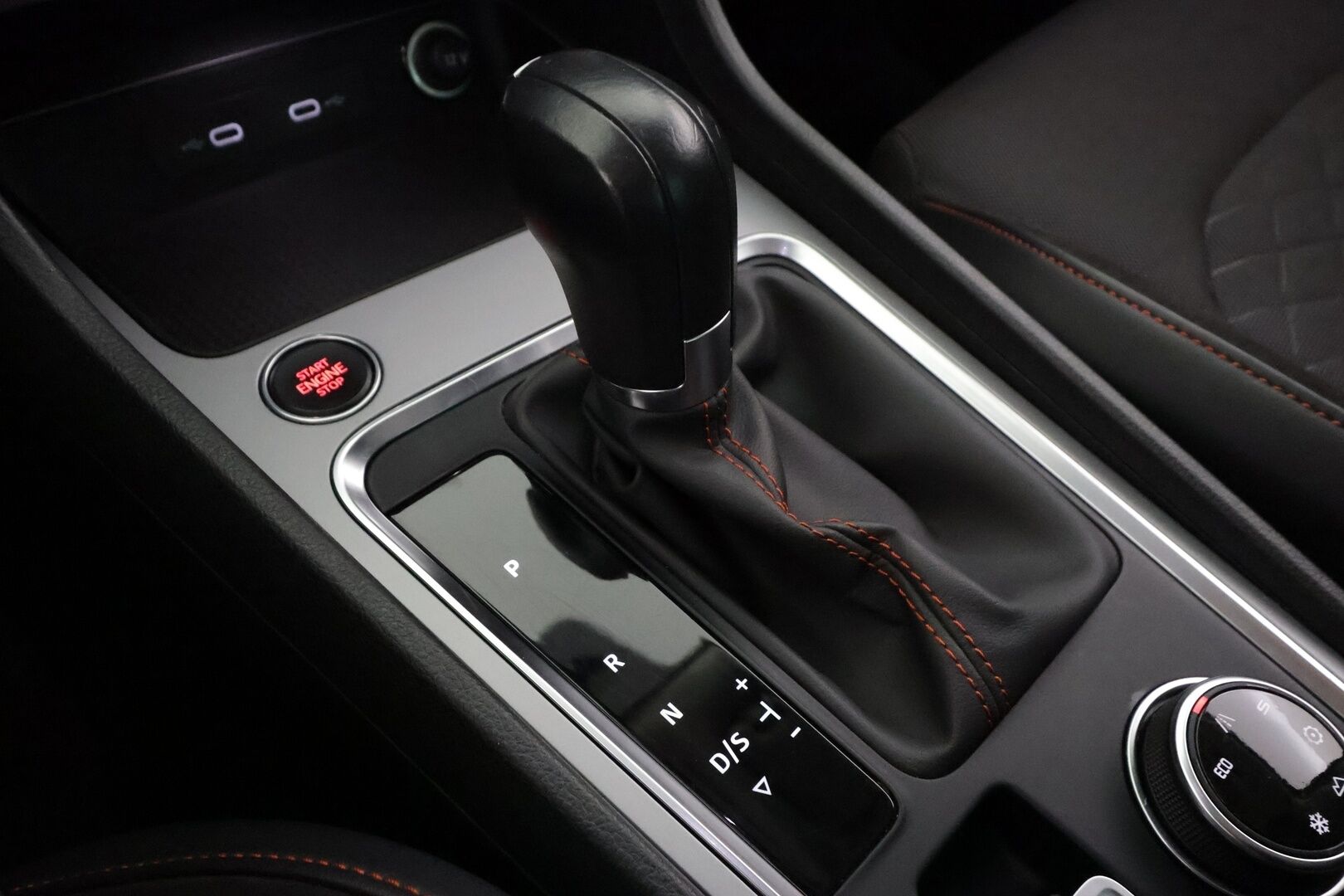 Seat Ateca 2021 2.0 TDI 150 4DRIVE FR Business DSG - | ACC | Kaistavahti | P.kamera | Koukku | Digimittaristo | LED | Navi | Keyless | Webasto | Kahdet renkaat | 1.om Suomi-auto | Huoltokirja |
