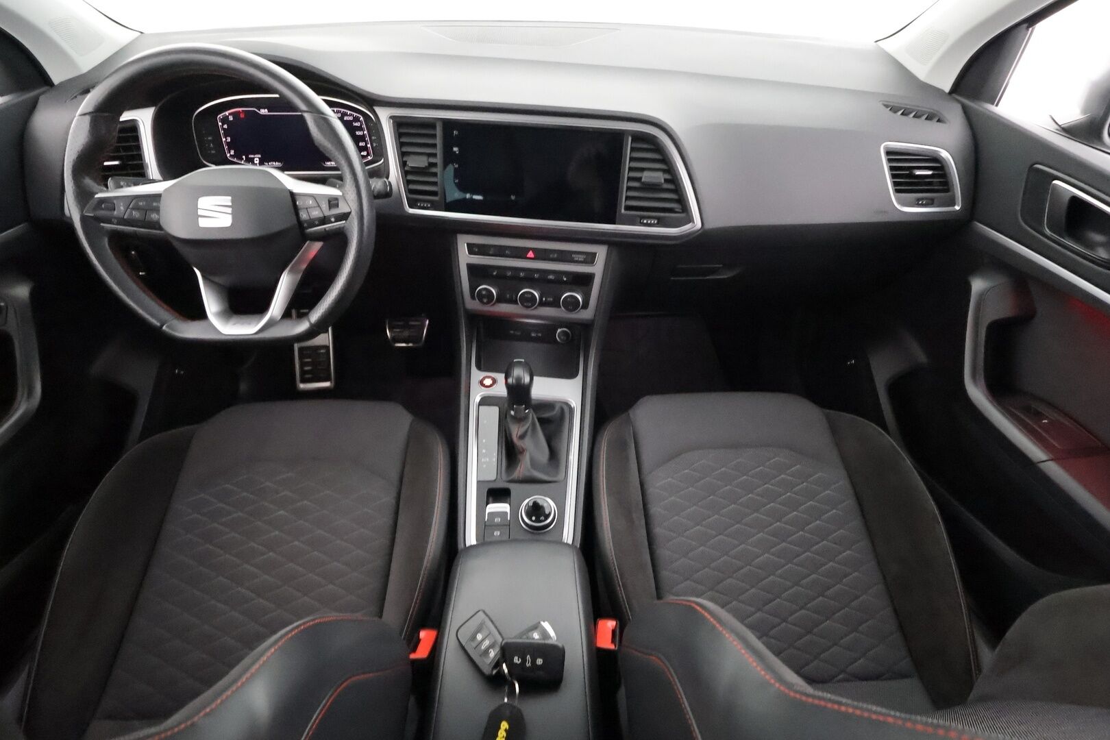 Seat Ateca 2021 2.0 TDI 150 4DRIVE FR Business DSG - | ACC | Kaistavahti | P.kamera | Koukku | Digimittaristo | LED | Navi | Keyless | Webasto | Kahdet renkaat | 1.om Suomi-auto | Huoltokirja |