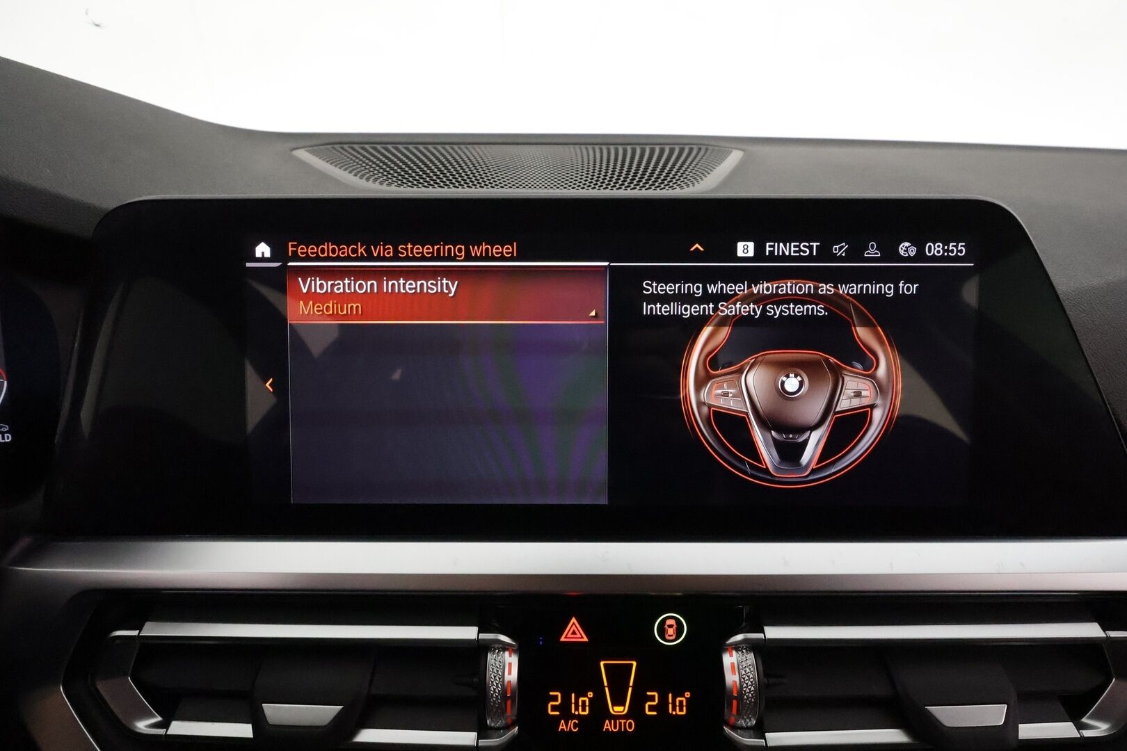 BMW 320 2021 G21 Touring 320d A xDrive Business Sport MHEV * Webasto / LED / Navi / Sporttipenkit / Sähköluukku * - Suomi-auto / Kahdet renkaat aluvanteilla / Juuri huollettuna! - HULLU BLACKWEEK KORKOTARJOUS 2,49%