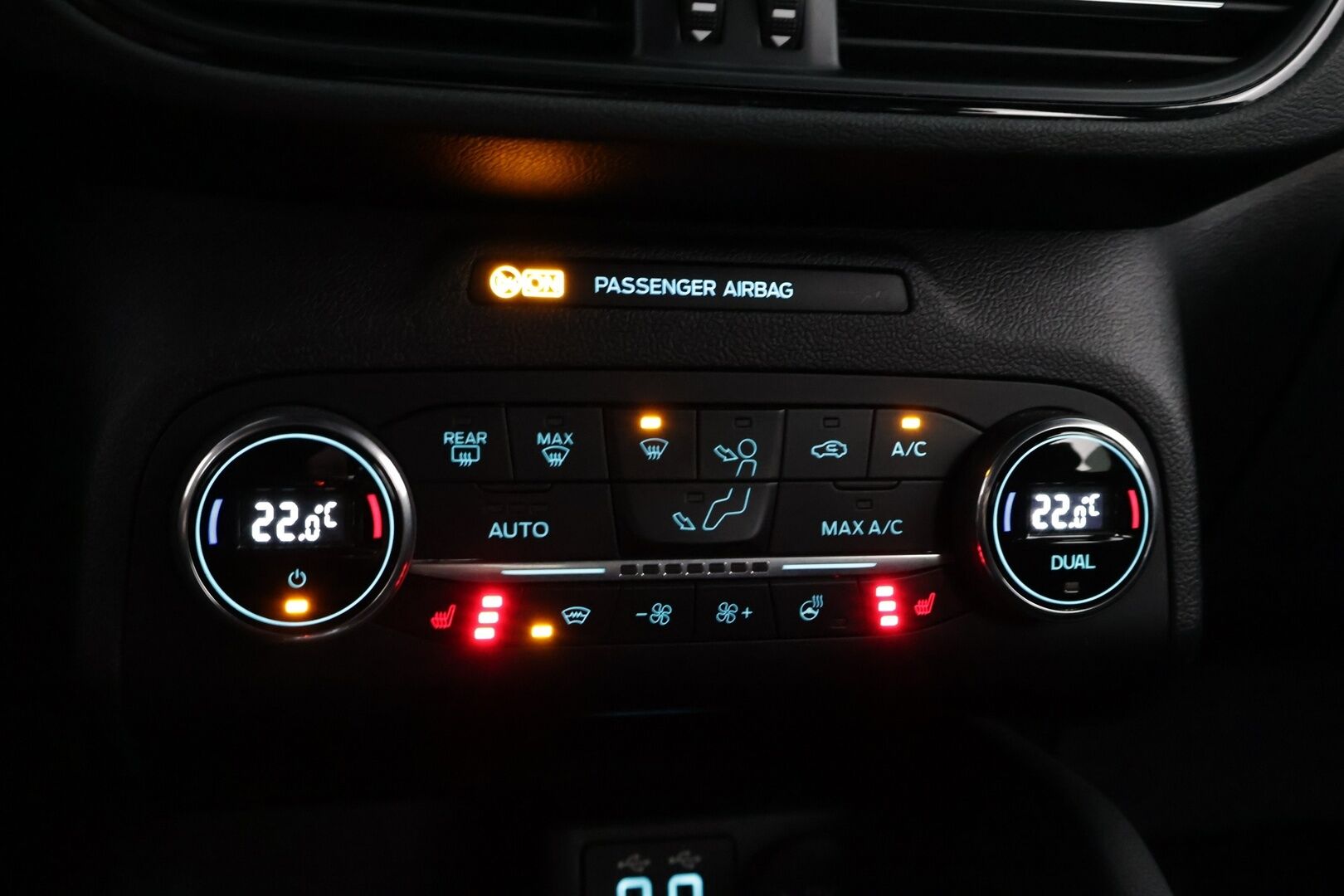 Ford Kuga 2021 2,5 Hybrid (HEV) 190hv CVT AWD ST-Line X 5-ovinen - Suomiauto | Bang&Olufsen | HUD | Peruutuskamera | Koukku |  Nahka-Alcantara | Lämm.tuulilasi | LED | Juuri saapunut!