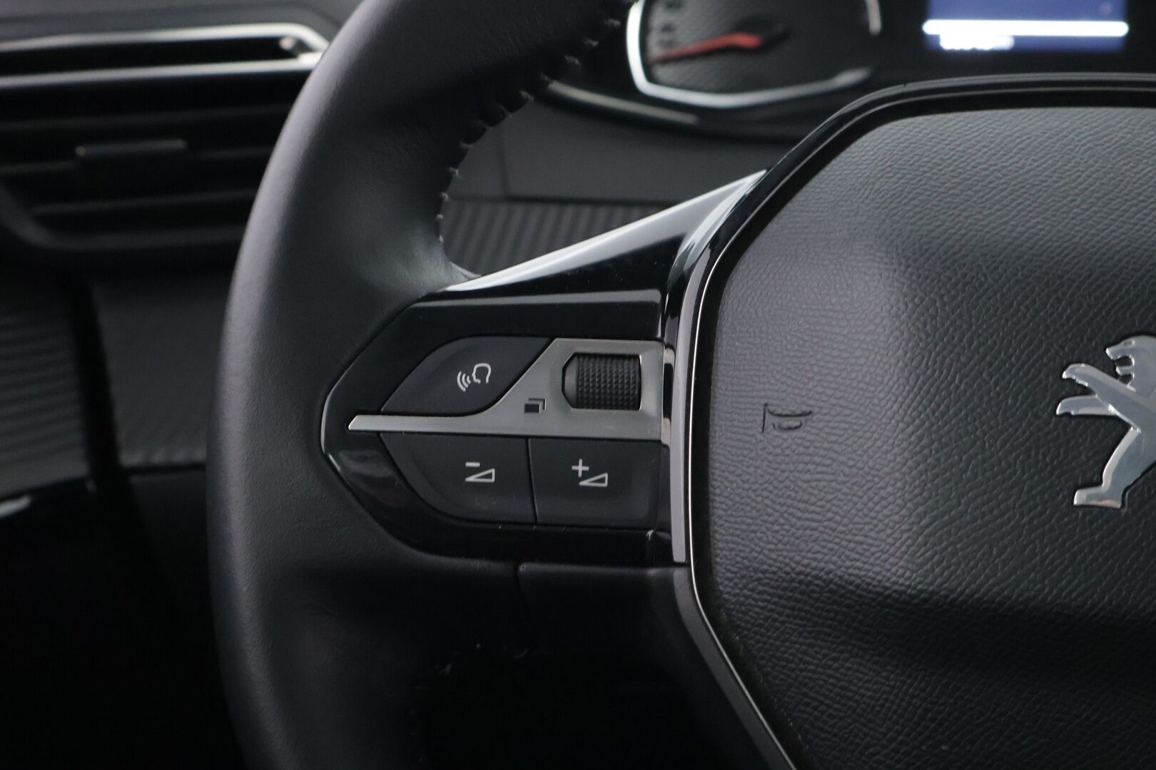 Peugeot 208 2021 Active PureTech 75 - * 1OM Suomiauto | Vakkari | LED | Lohko&Sisäpistoke | 2x Renkaat