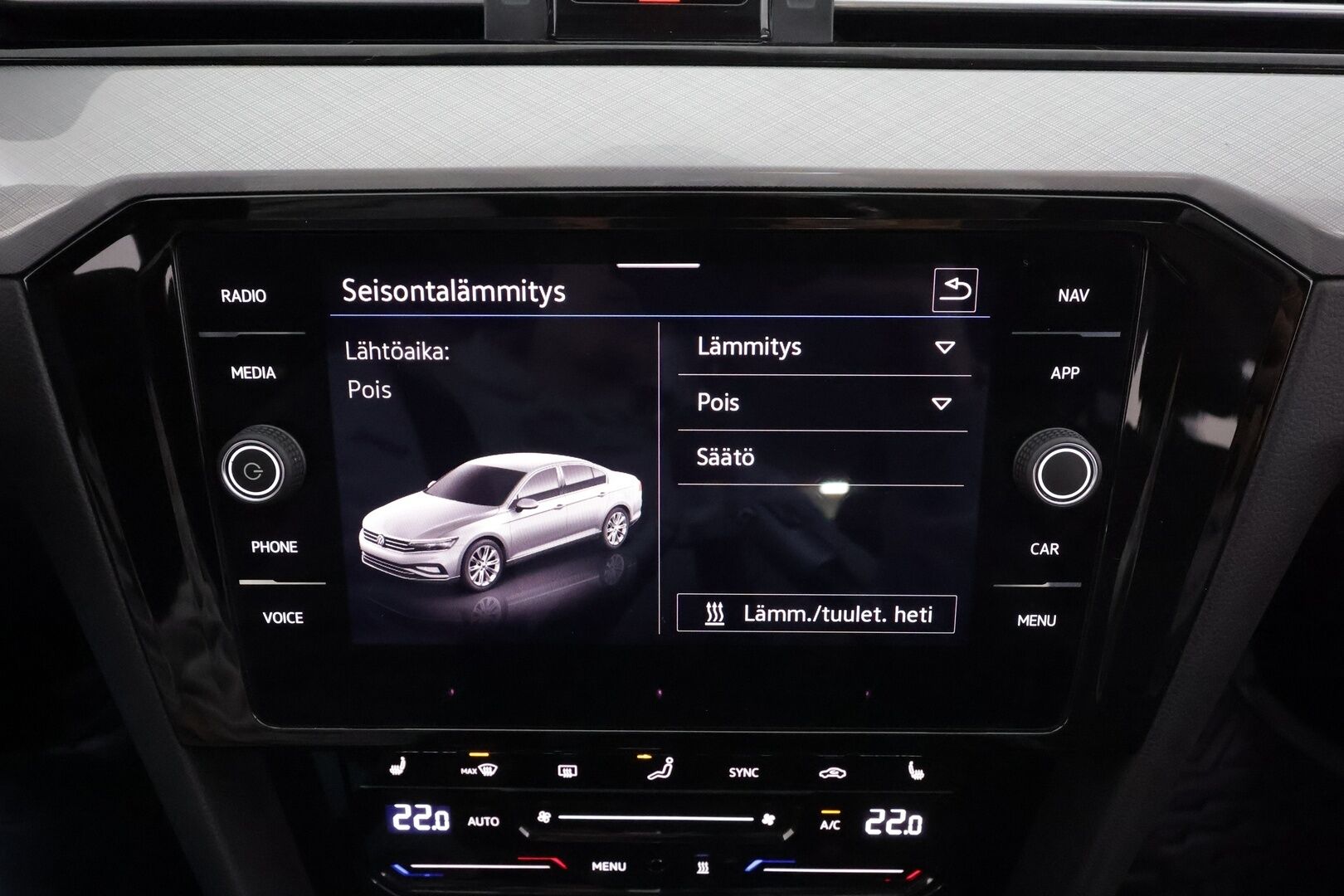 Volkswagen Passat 2021 Sedan Style 1,5 TSI EVO 110 kW DSG * Webasto / ACC / LED / P.kamera / Navi / Kaistavahti / Keyless * - 1-om Suomi-auto / Kahdet renkaat aluvanteilla