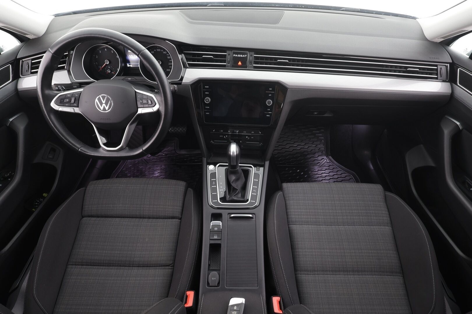 Volkswagen Passat 2021 Sedan Style 1,5 TSI EVO 110 kW DSG * Webasto / ACC / LED / P.kamera / Navi / Kaistavahti / Keyless * - 1-om Suomi-auto / Kahdet renkaat aluvanteilla