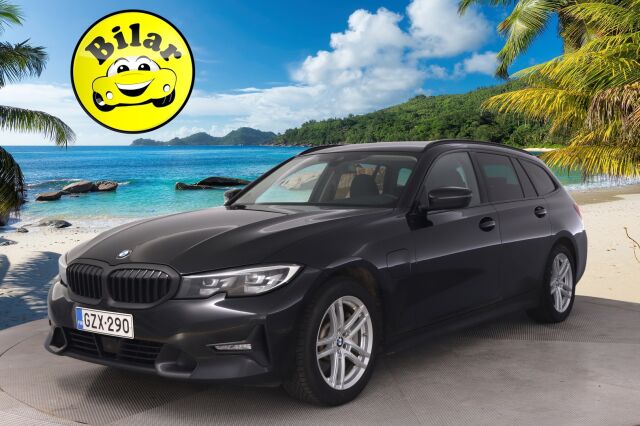 BMW 330 2021
