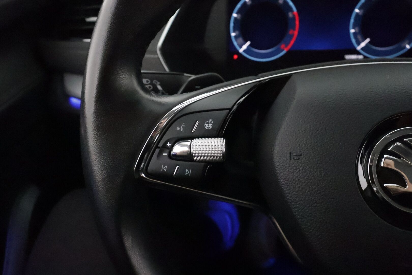 Skoda Octavia 2021 Combi 1,0 TSI Style eTEC DSG **Webasto / Matrix-LED / ACC / P. Kamera / Navi / Kaistavahti / Digimittaristo / Keyless** - 1-om Suomi-auto / Kahdet Renkaat