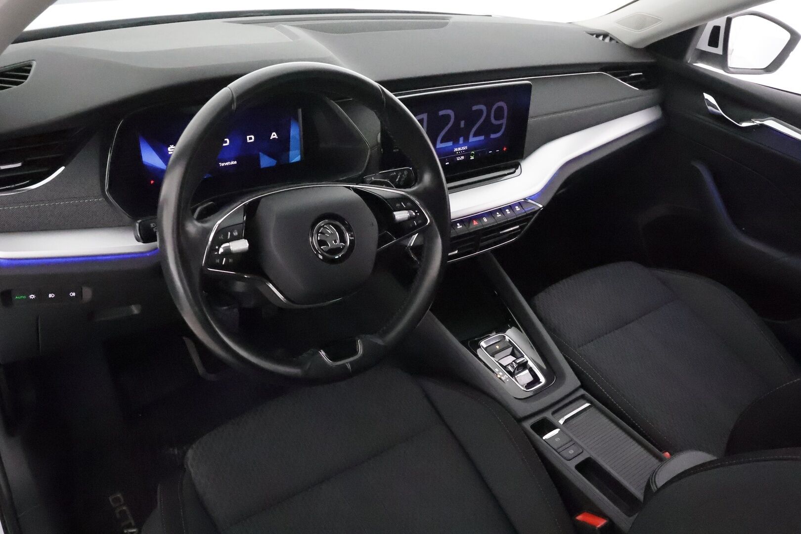 Skoda Octavia 2021 Combi 1,0 TSI Style eTEC DSG **Webasto / Matrix-LED / ACC / P. Kamera / Navi / Kaistavahti / Digimittaristo / Keyless** - 1-om Suomi-auto / Kahdet Renkaat