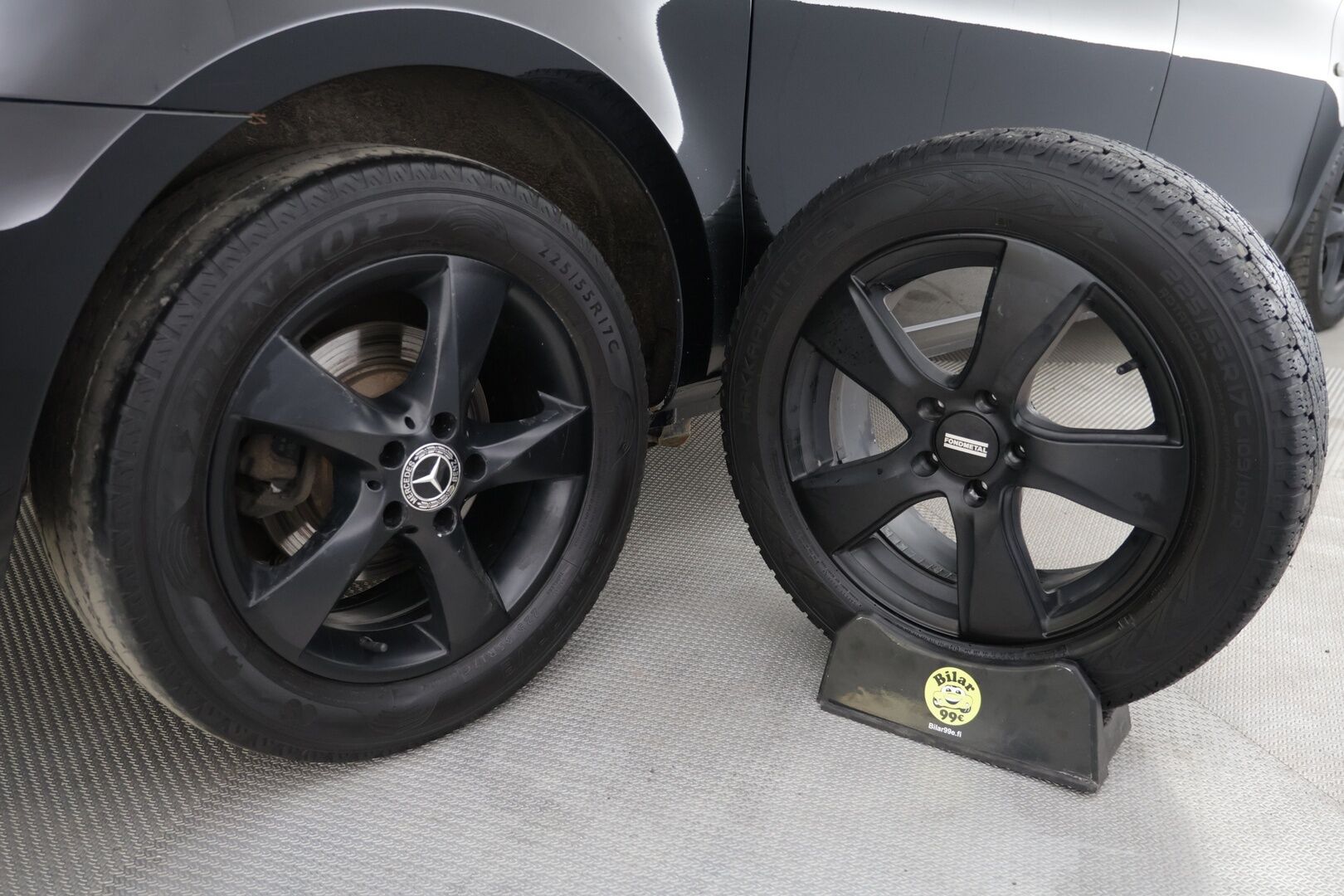 Mercedes-Benz Vito 2021 116CDI 4x4-3,05/32K keskipitkä A2 A 4MATIC Black Series / ALV / Distronic+ / Webasto / P-kamera / Koukku / Nahkasisusta - Suomi-auto / Pariovet / Siisti! - HULLUT AVAJAISHULINAT KORKOTARJOUS 3,29 %