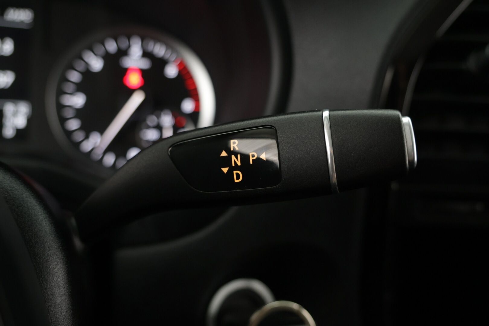 Mercedes-Benz Vito 2021 116CDI 4x4-3,05/32K keskipitkä A2 A 4MATIC Black Series / ALV / Distronic+ / Webasto / P-kamera / Koukku / Nahkasisusta - Suomi-auto / Pariovet / Siisti! - HULLUT AVAJAISHULINAT KORKOTARJOUS 3,29 %