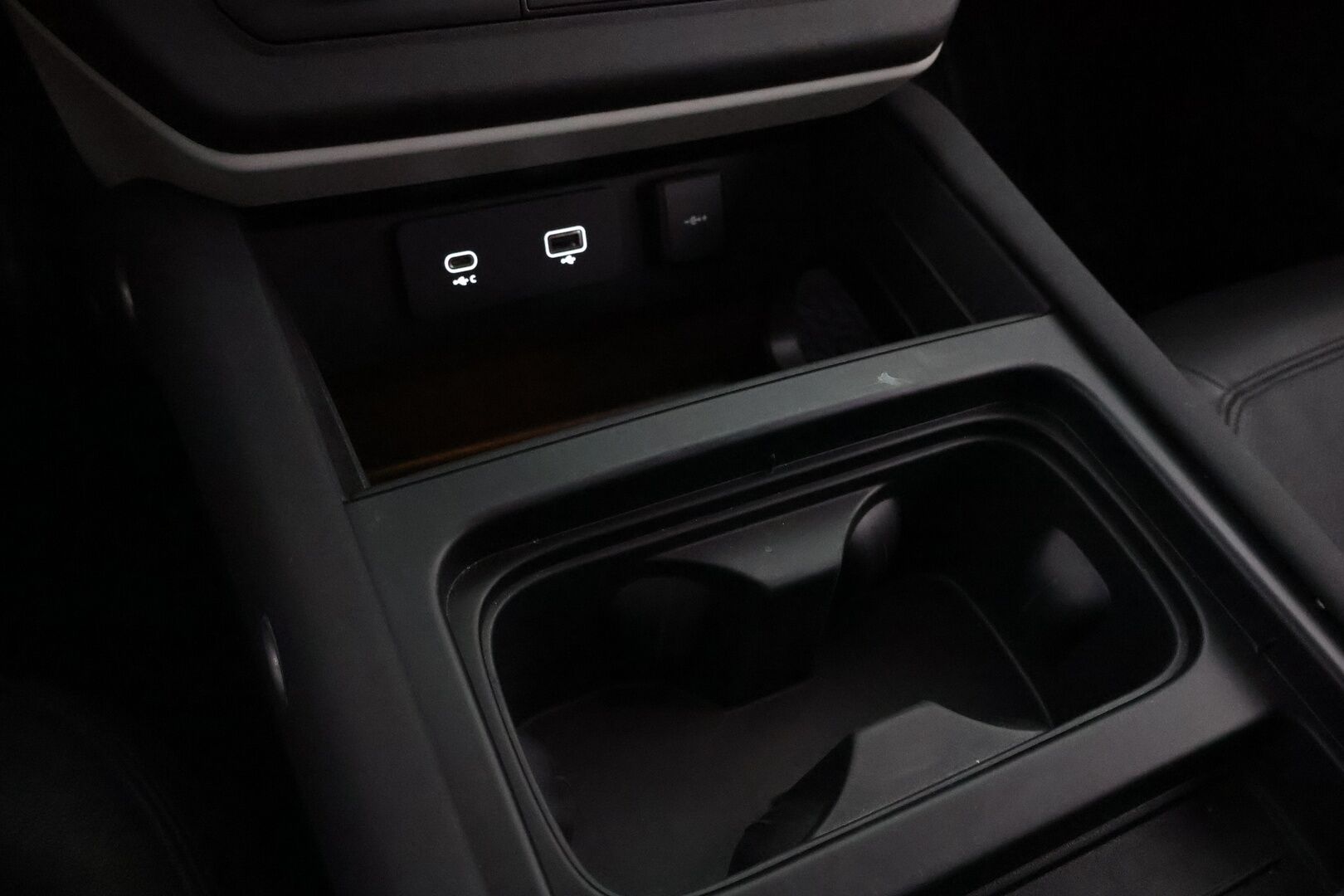 Land Rover Defender 2023 110 P400e Plug-in Hybrid SE 23MY - 1OM Suomiauto / Webasto / Meridian / Matrix LED /  Adapt.Vakkari / Ilma-Alusta / Vetokoukku / Nahkasisusta / Supervarusteet! - HULLUT JOULUT KORKOTARJOUS 2,49% 