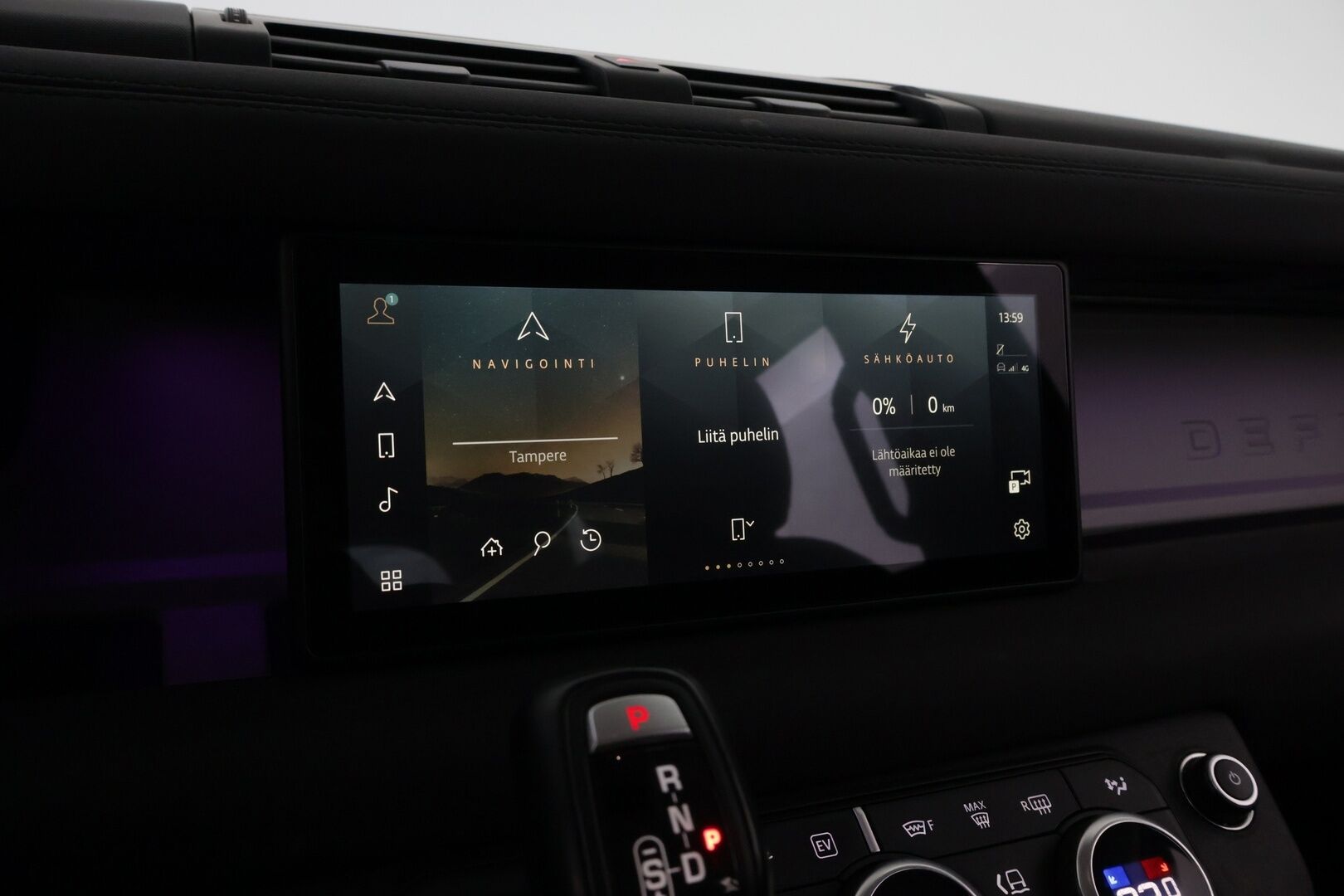 Land Rover Defender 2023 110 P400e Plug-in Hybrid SE 23MY * 1OM Suomiauto / Webasto / Meridian Surround / Matrix LED / Koukku / Nahkasisusta - Adapt.Vakkari / Ilma-Alusta / Terrain Response / Muistipenkki / Lämpölasi / SUPERVARUSTEET!