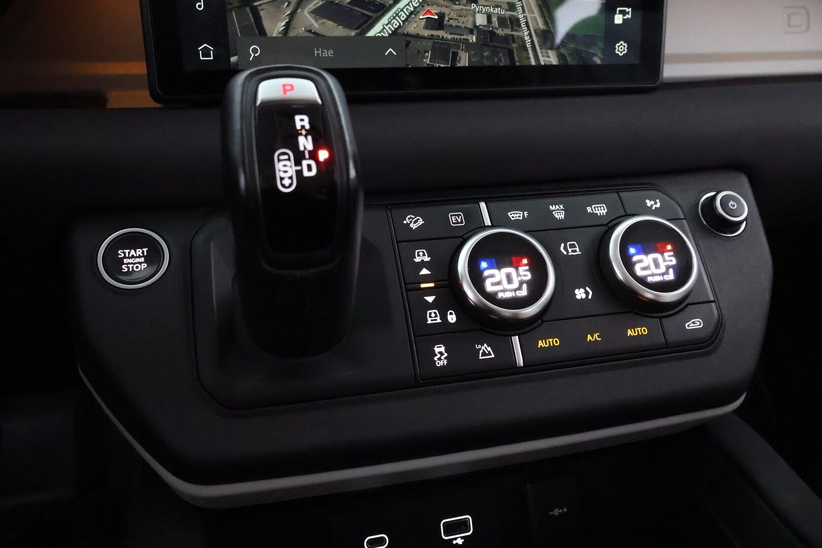 Land Rover Defender 2023 110 P400e Plug-in Hybrid SE 23MY - 1OM Suomiauto / Webasto / Meridian / Matrix LED /  Adapt.Vakkari / Ilma-Alusta / Vetokoukku / Nahkasisusta / Supervarusteet! - HULLUT JOULUT KORKOTARJOUS 2,49% 