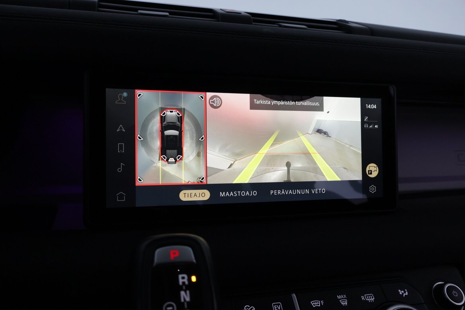 Land Rover Defender 2023 110 P400e Plug-in Hybrid SE 23MY * 1OM Suomiauto / Webasto / Meridian Surround / Matrix LED / Koukku / Nahkasisusta - Adapt.Vakkari / Ilma-Alusta / Terrain Response / Muistipenkki / Lämpölasi / SUPERVARUSTEET!