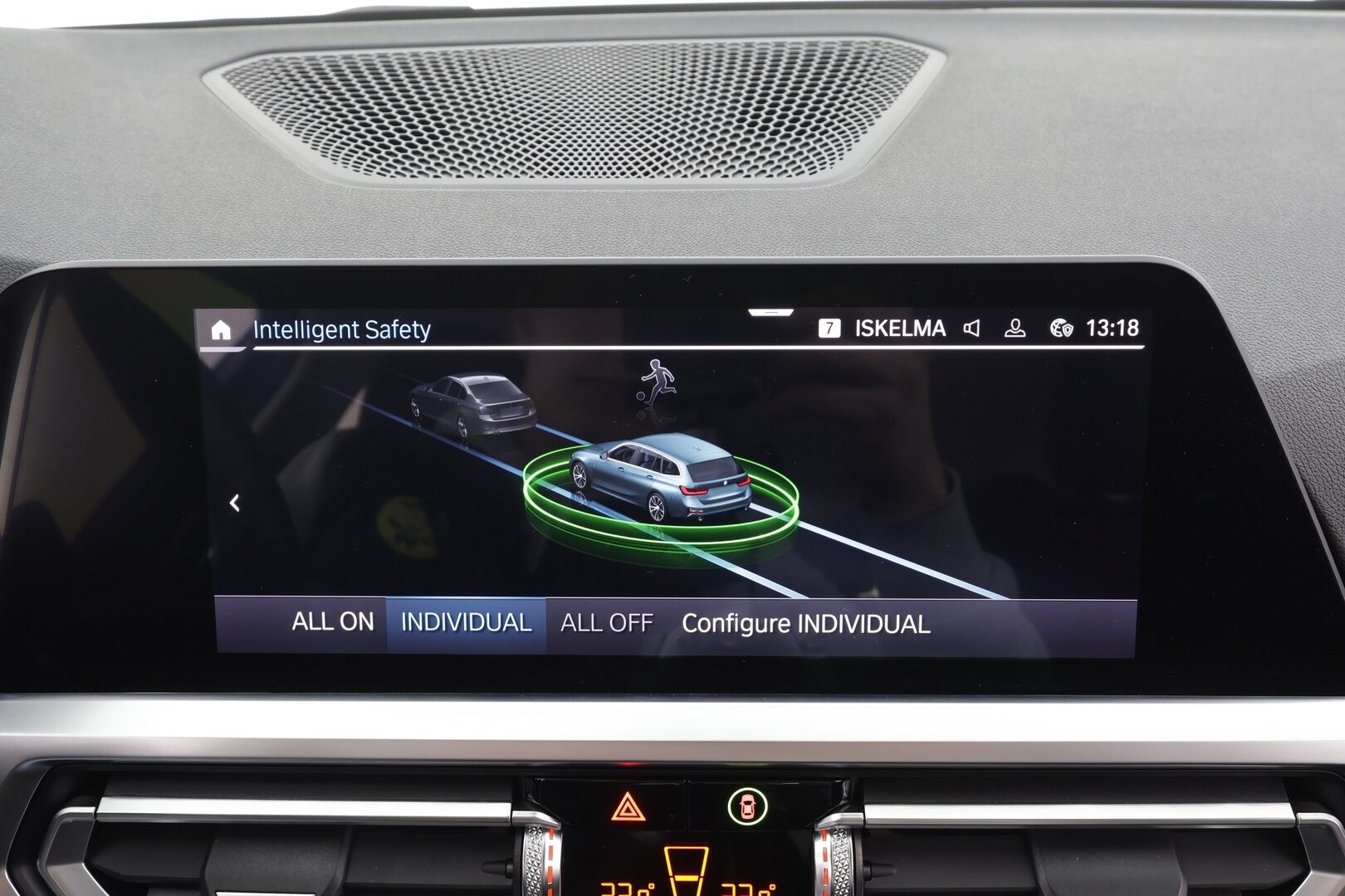 BMW 330 2021 G21 Touring 330e xDrive A Charged Edition Sport * ACC / Koukku / P.Kamera / Muistipenkki / Comfort Access / Navi / LED * - Suomi-auto / Kahdet renkaat aluvanteilla - HULLUT AVAJAISHULINAT KORKOTARJOUS 3,29 %