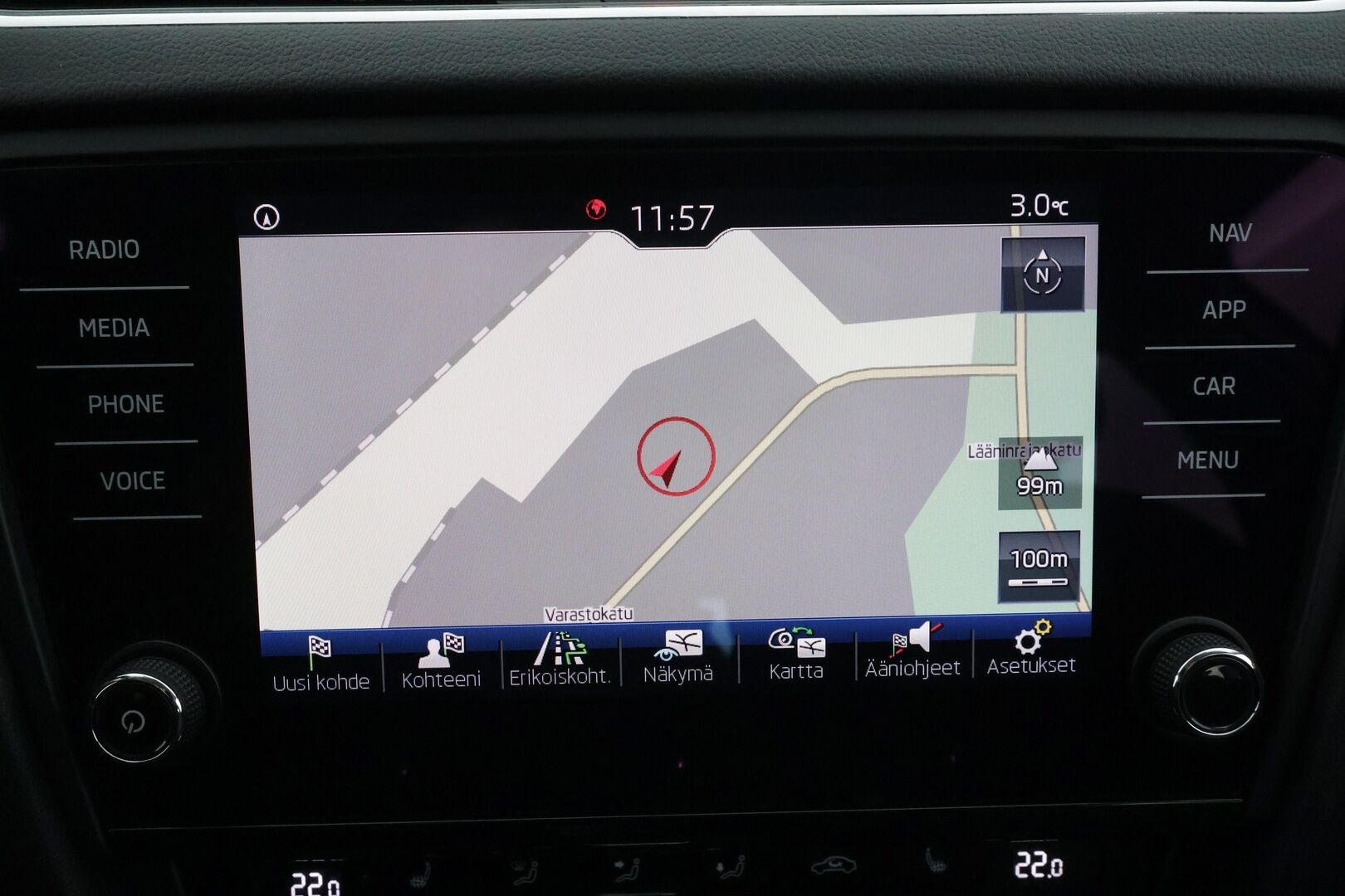 Skoda Octavia 2019 Combi 1,5 TSI Style DSG * ACC / P.kamera / Canton / Webasto / Navi / Digimittaristo / Koukku / Puolinahat / Ratinlämmitin * - Kahdet renkaat aluvanteilla