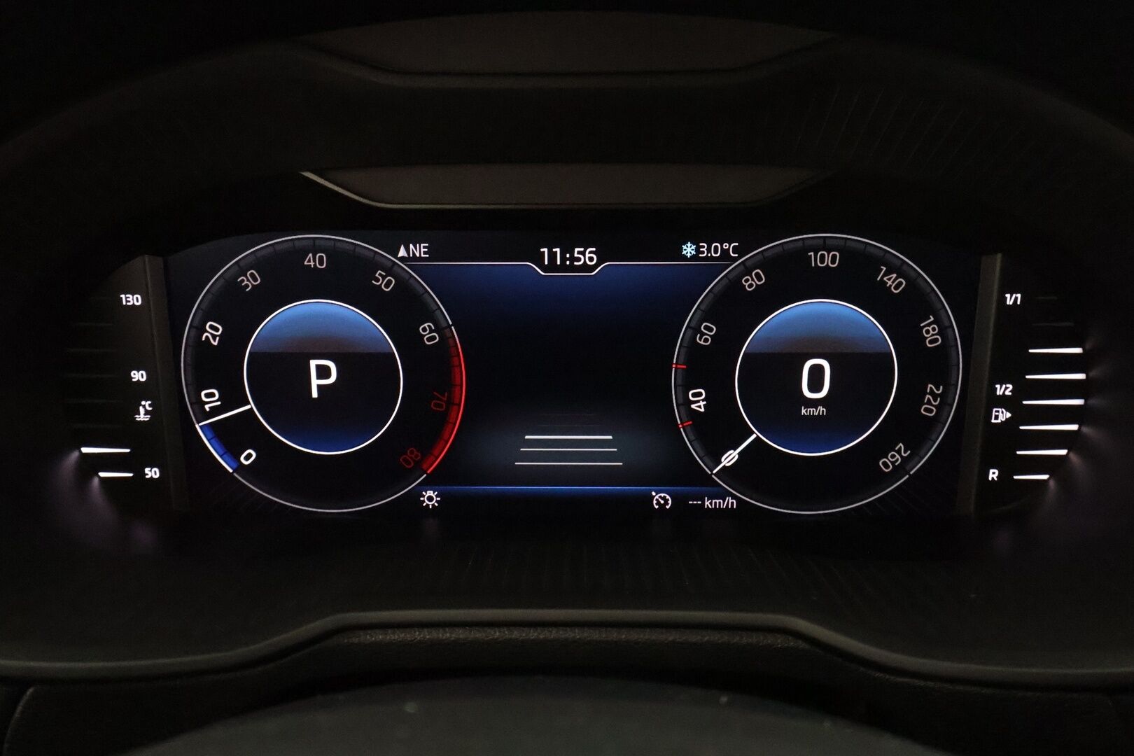 Skoda Octavia 2019 Combi 1,5 TSI Style DSG * ACC / P.kamera / Canton / Webasto / Navi / Digimittaristo / Koukku / Puolinahat / Ratinlämmitin * - Kahdet renkaat aluvanteilla