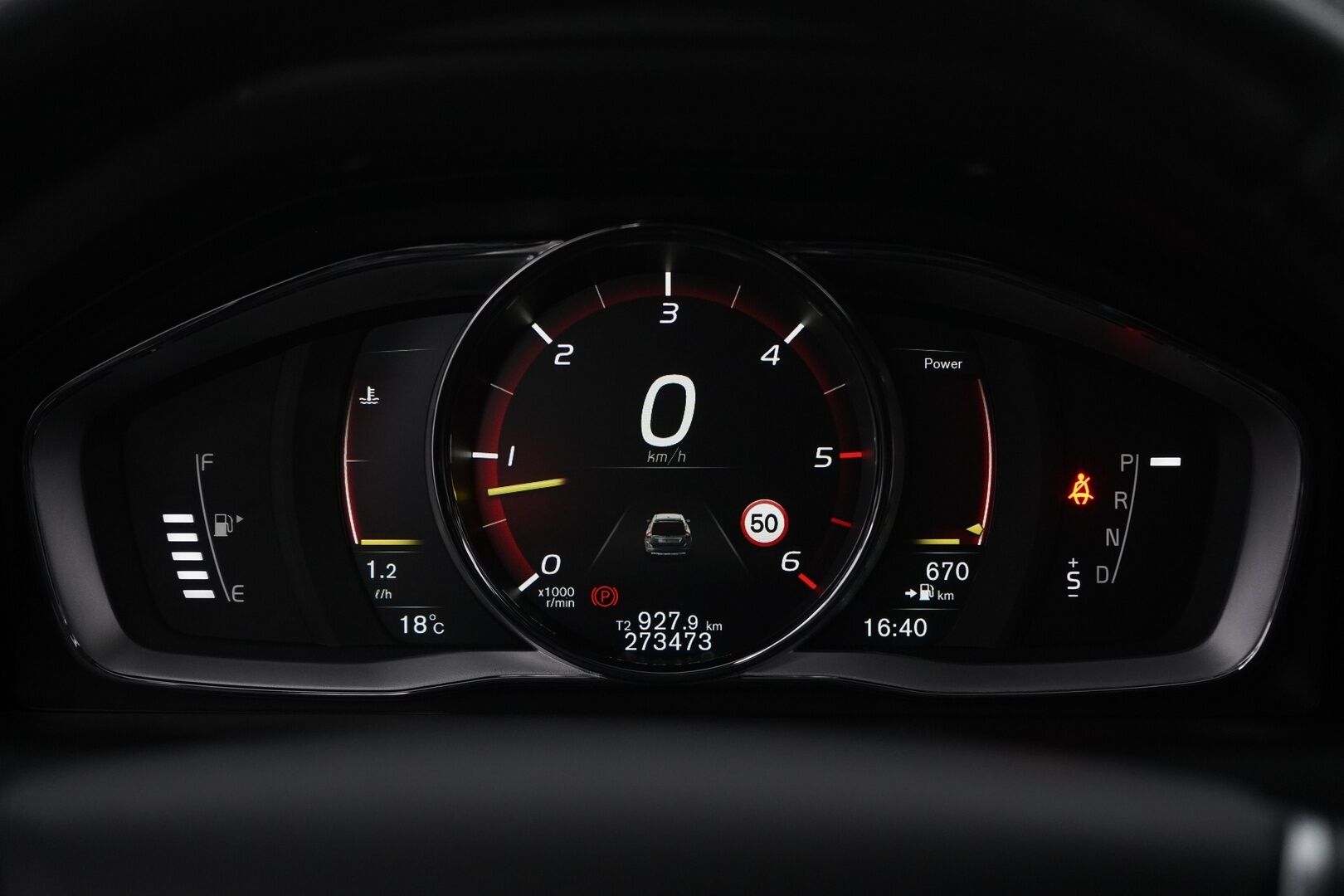 Volvo XC60 2017 D4 AWD Classic Summum aut * ACC / Webasto / Vetokoukku / Muistipenkki / VOC / Blis / Navigointi / Nahkasisusta * - Uudet kesärenkaat / Säännöllinen huoltohistoria / Hyvin varusteltu / Ei AdBlueta