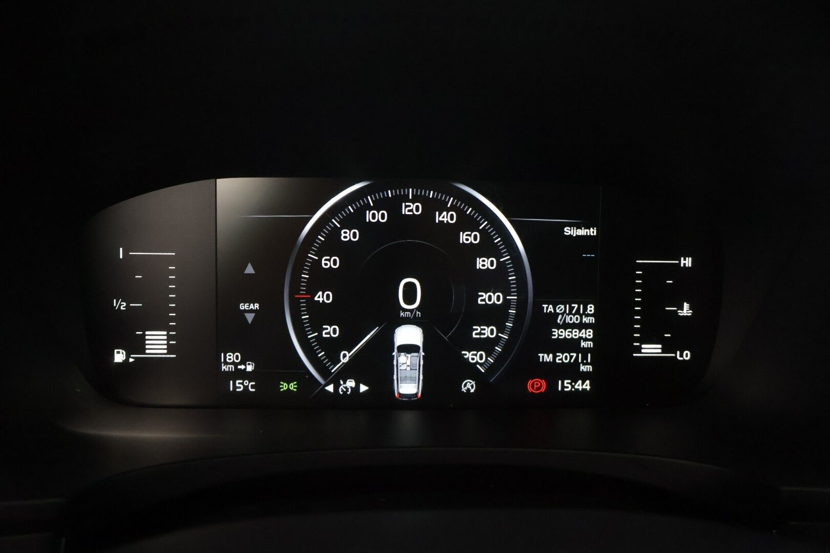 Volvo V90 2017 D3 Business YritysOutlet - Myydään vain yrityksille * Pilot Assist / Webasto / Vetokoukku / Ratin lämmitys * - 2x renkaat / Hihna vaihdettu 350tkm kohdalla / Ei AdBlueta!