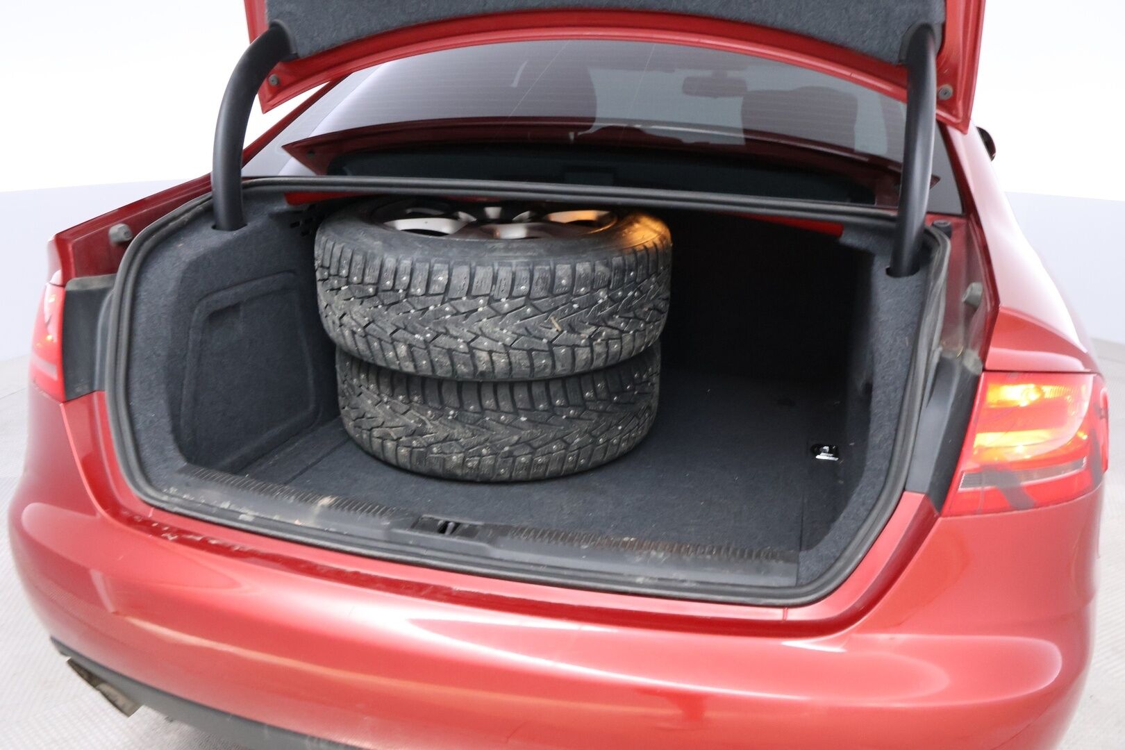 Audi A4 2008 Sedan 1,8 TFSI 118 kW Business- YritysOutlet - Myydään vain yrityksille - – Tämä auto myydään YritysOutlet -valikoimasta vain yritykselle