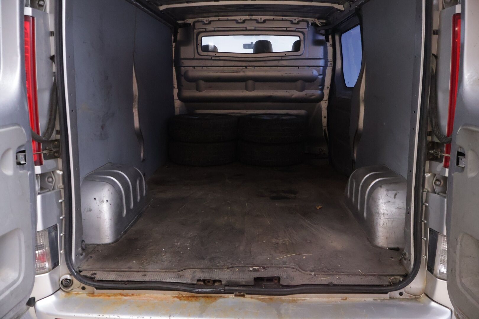 Renault Trafic 2009 TRAFIC FOURGON Umpikorinen - Myydään Huutokaupat.com - | Webasto | Koukku | Ilmastointi | Kahdet Asialliset Renkaat |