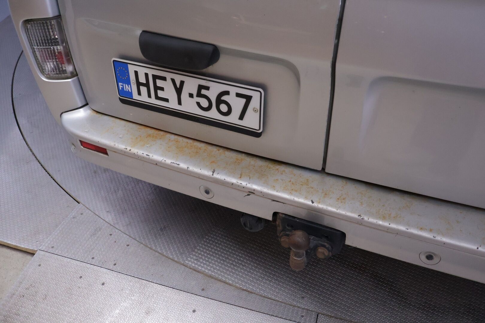 Renault Trafic 2009 TRAFIC FOURGON Umpikorinen - Myydään Huutokaupat.com - | Webasto | Koukku | Ilmastointi | Kahdet Asialliset Renkaat |