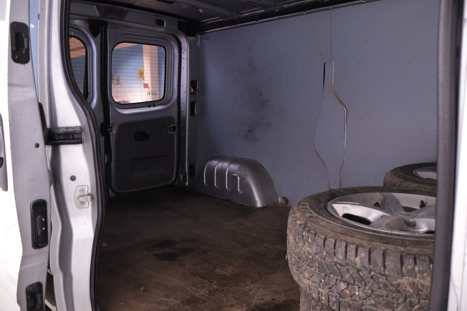 Renault Trafic 2009 TRAFIC FOURGON Umpikorinen - Myydään Huutokaupat.com - | Webasto | Koukku | Ilmastointi | Kahdet Asialliset Renkaat |