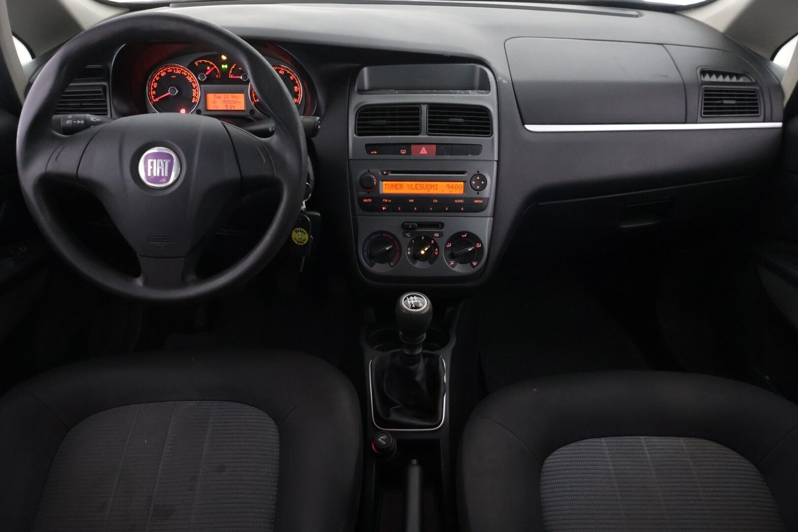 Fiat Linea 2009 1,4 sedan - YritysOutlet - Myydään vain yrityksille - *Suomi-auto / 2-omisteinen / Lohkolämmitin / 2x Renkaat & Vanteet*