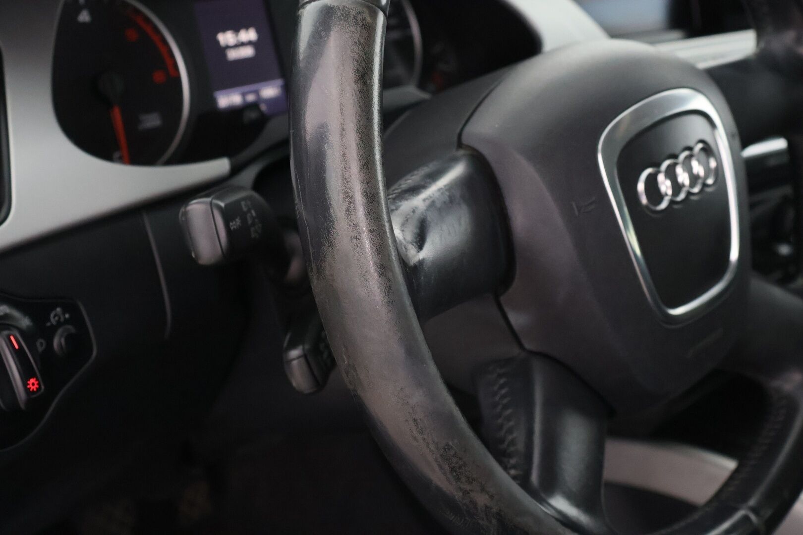 Audi A4 2009 Avant 2,0 TDI (DPF) 125 kW quattro Business - Myydään Huutokaupat.com:issa