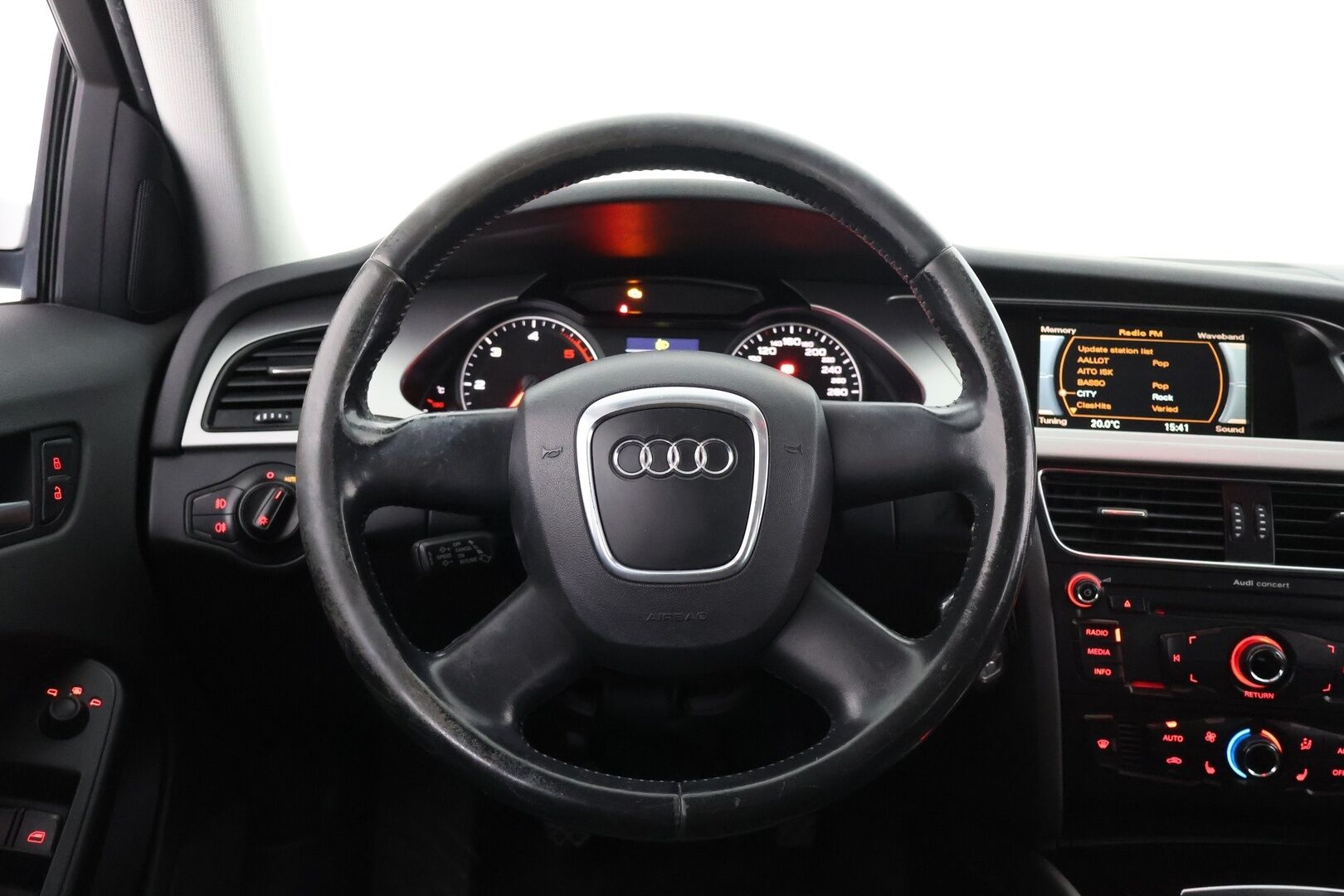 Audi A4 2009 Avant 2,0 TDI (DPF) 125 kW quattro Business - Myydään Huutokaupat.com:issa