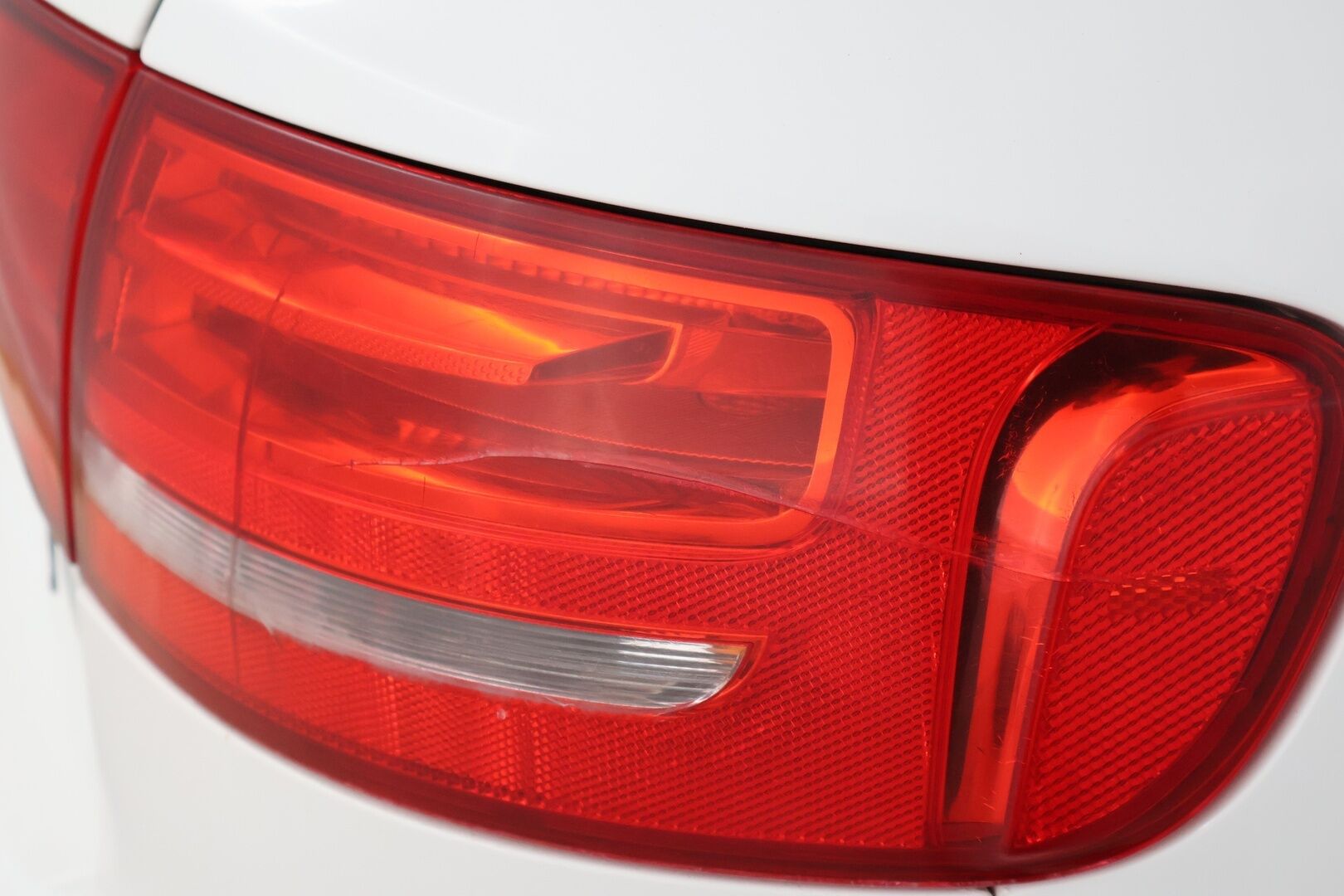 Audi A4 2009 Avant 2,0 TDI (DPF) 125 kW quattro Business - Myydään Huutokaupat.com:issa