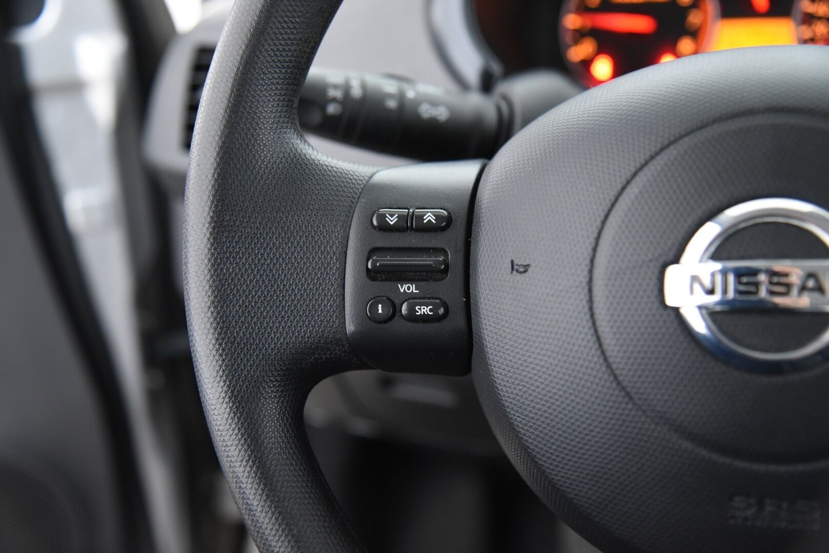 Nissan Micra 2007 4D MICRA HATCHBACK 1.2-FBAK12/243 / Suomi auto / Vetokoukku / lohkolämmitin / YritysOutlet - Myydään vain yrityksille - * Tämä auto myydään YritysOutlet -valikoimasta vain yritykselle