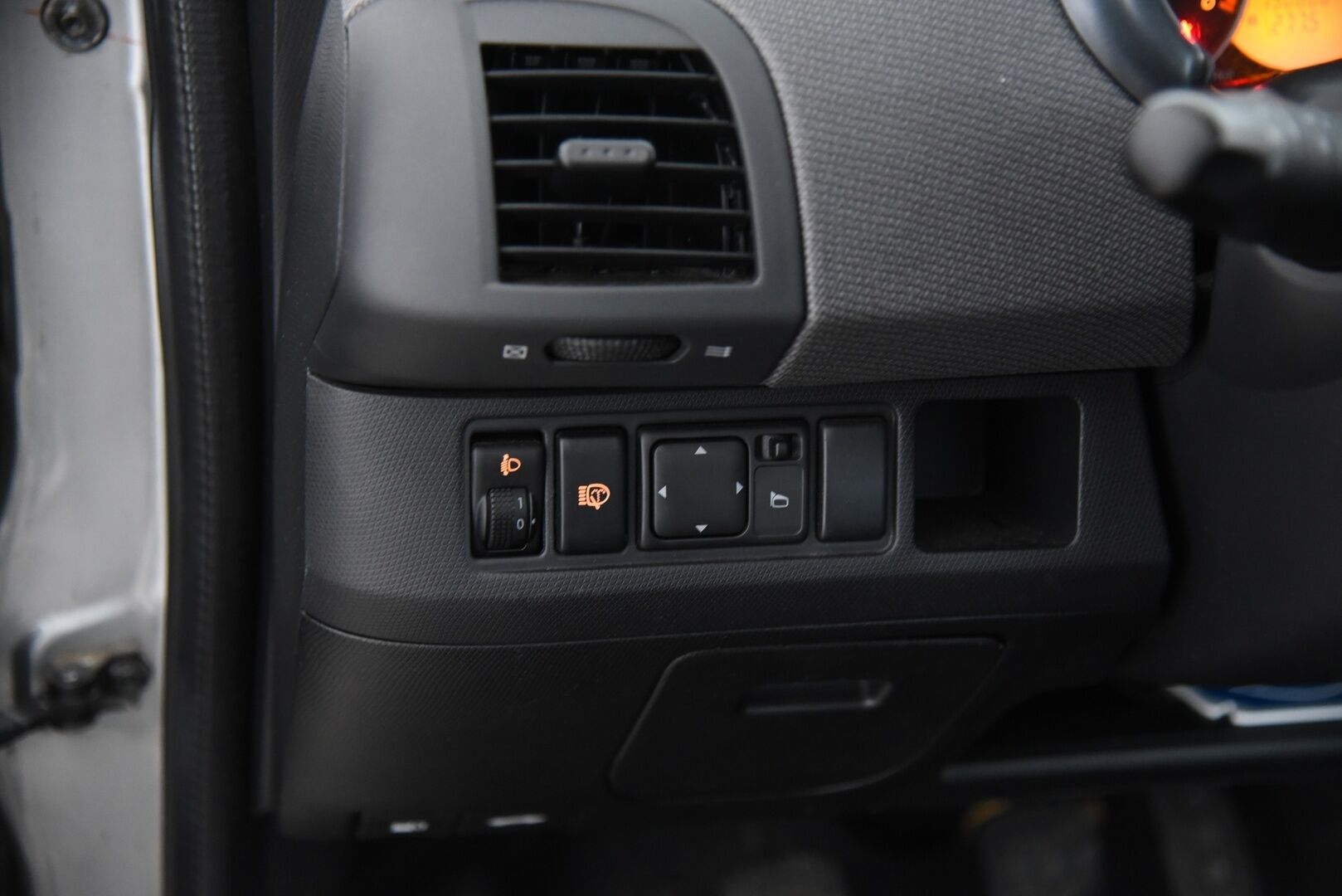 Nissan Micra 2007 4D MICRA HATCHBACK 1.2-FBAK12/243 / Suomi auto / Vetokoukku / lohkolämmitin / YritysOutlet - Myydään vain yrityksille - * Tämä auto myydään YritysOutlet -valikoimasta vain yritykselle