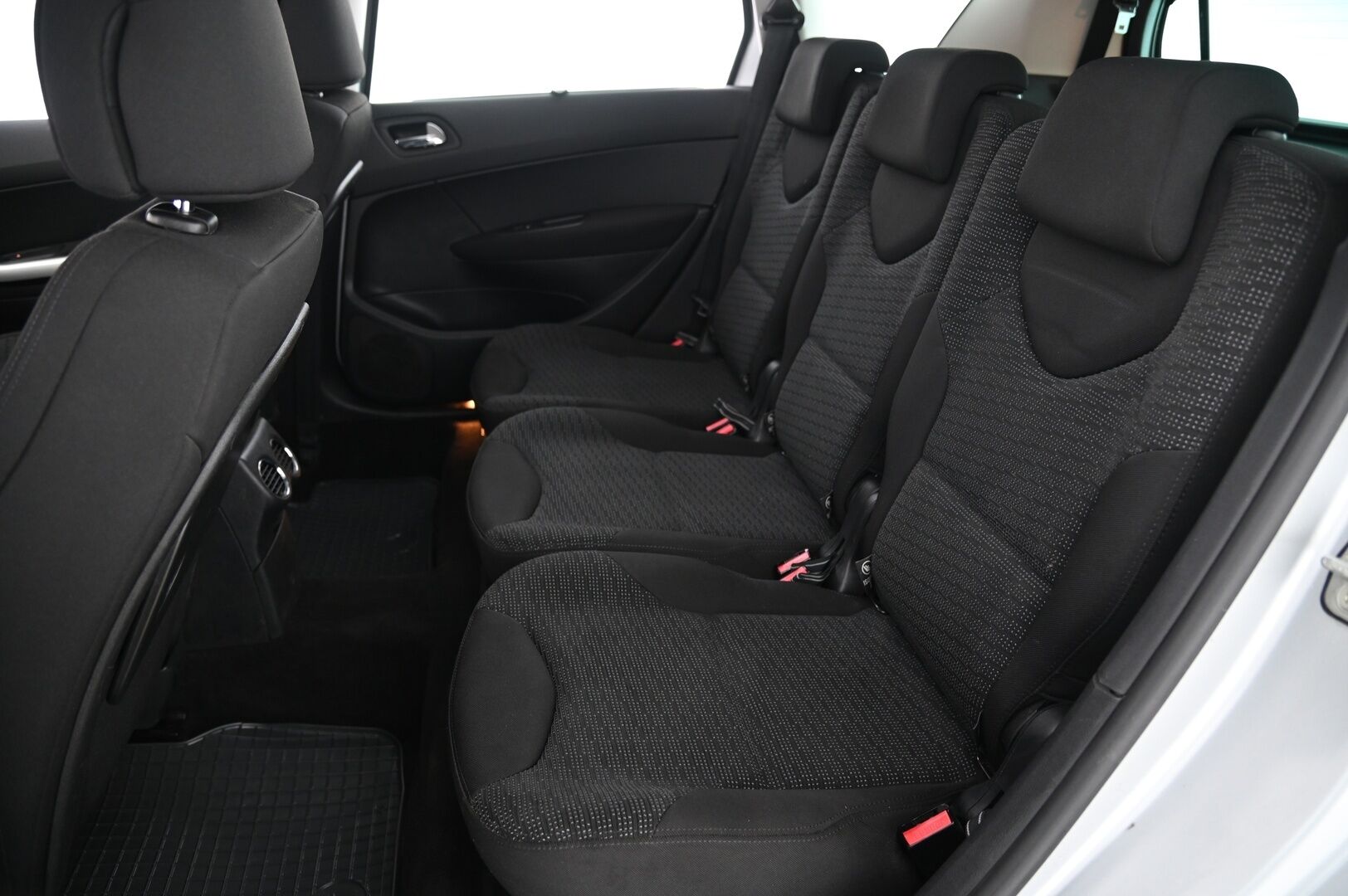 Peugeot 308 2009 SW Premium Plus HDi 110 FAP *Lasikatto / Lohko + sisäp. / Koukku / 2x Alut / Suomi-auto* - *Katsastettu 15.8.2025!*